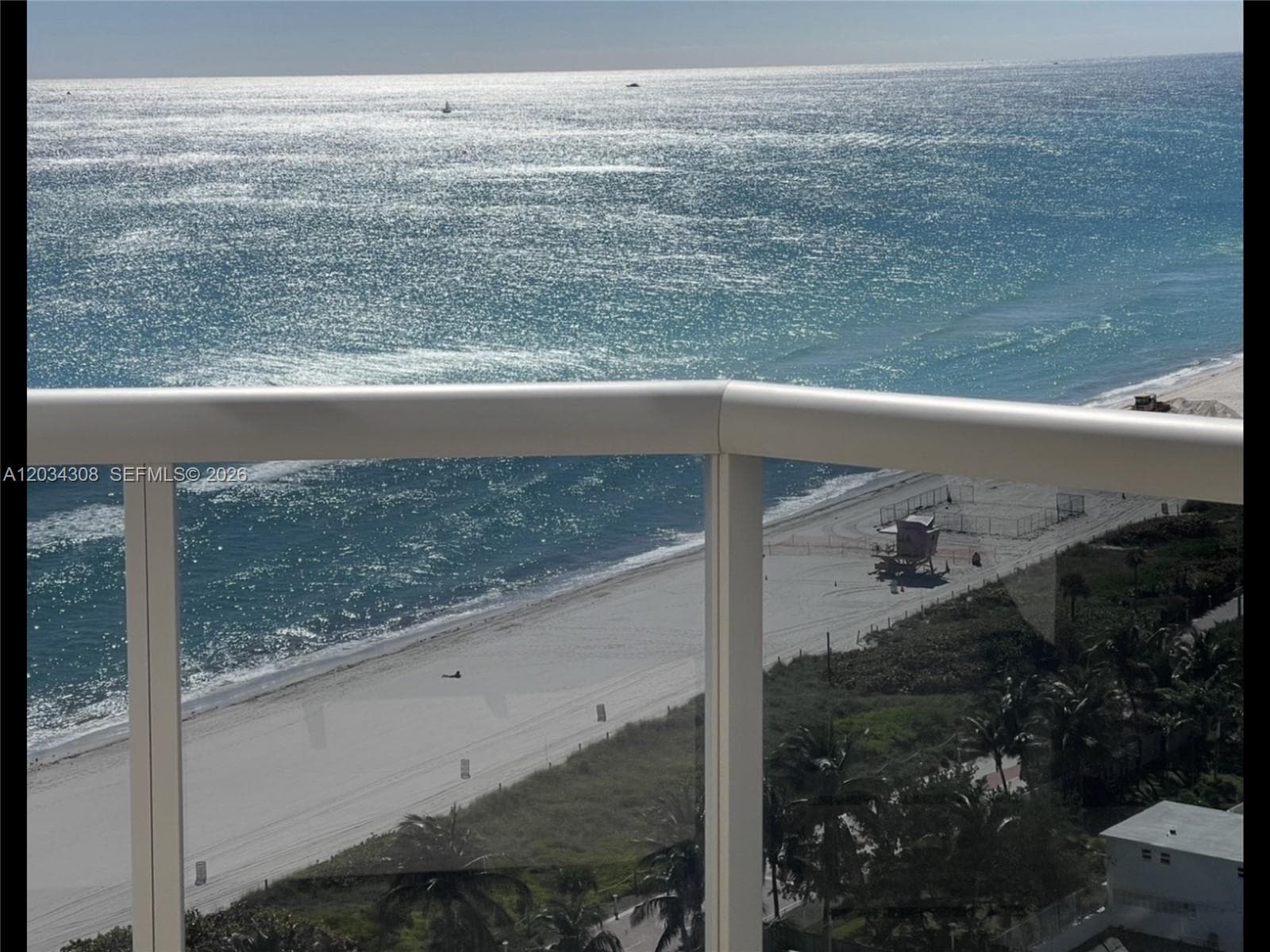 A12034308 — Miami Beach