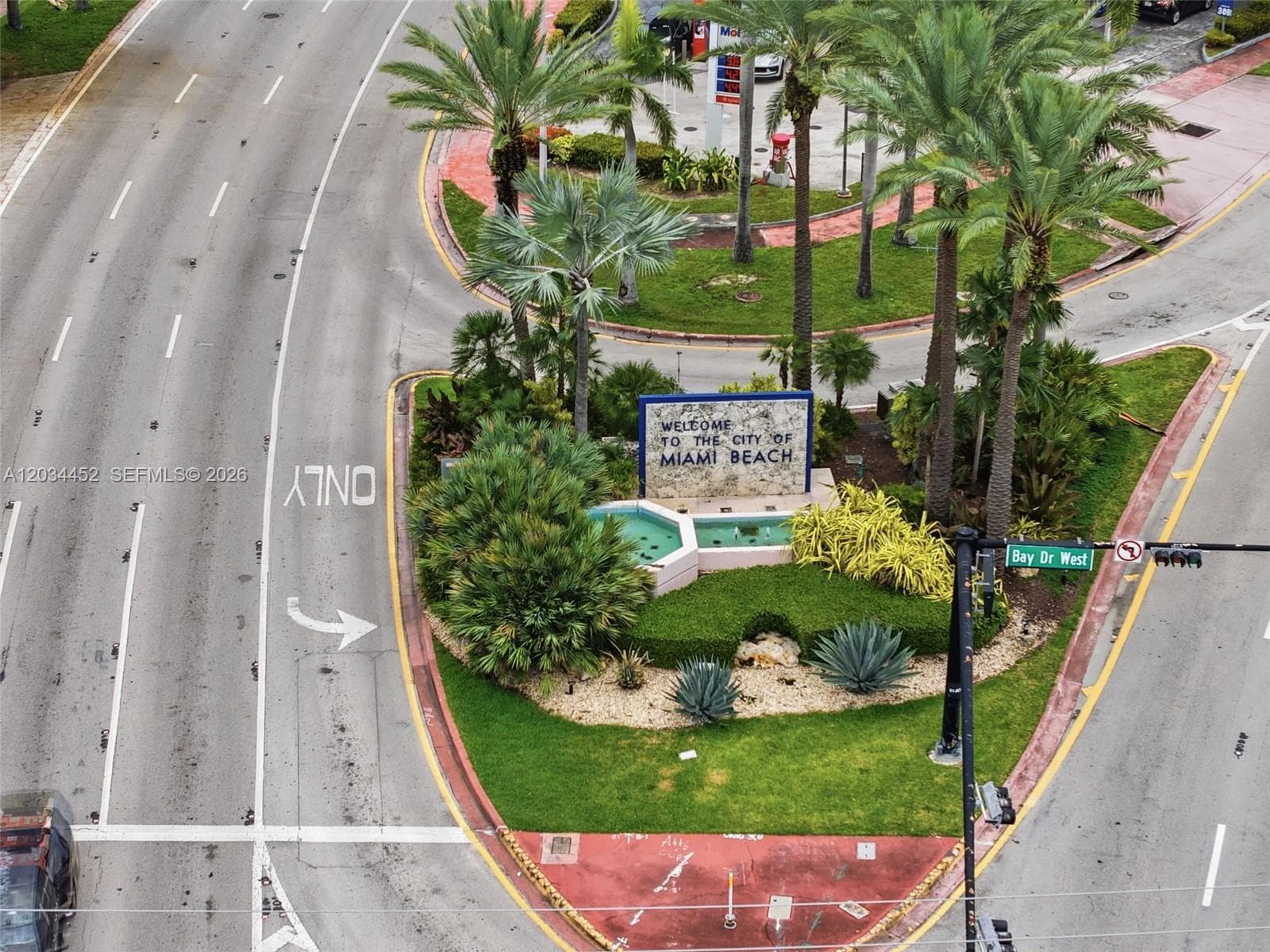 A12034452 — Miami Beach — 5
