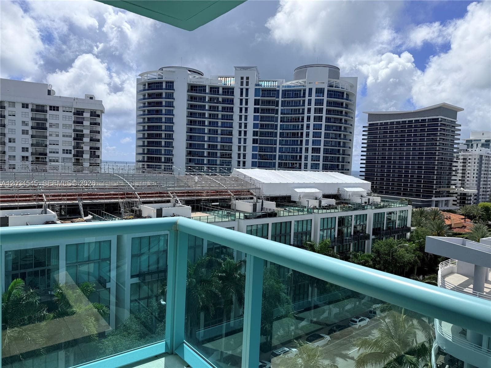 A12034545 — Miami Beach — 13