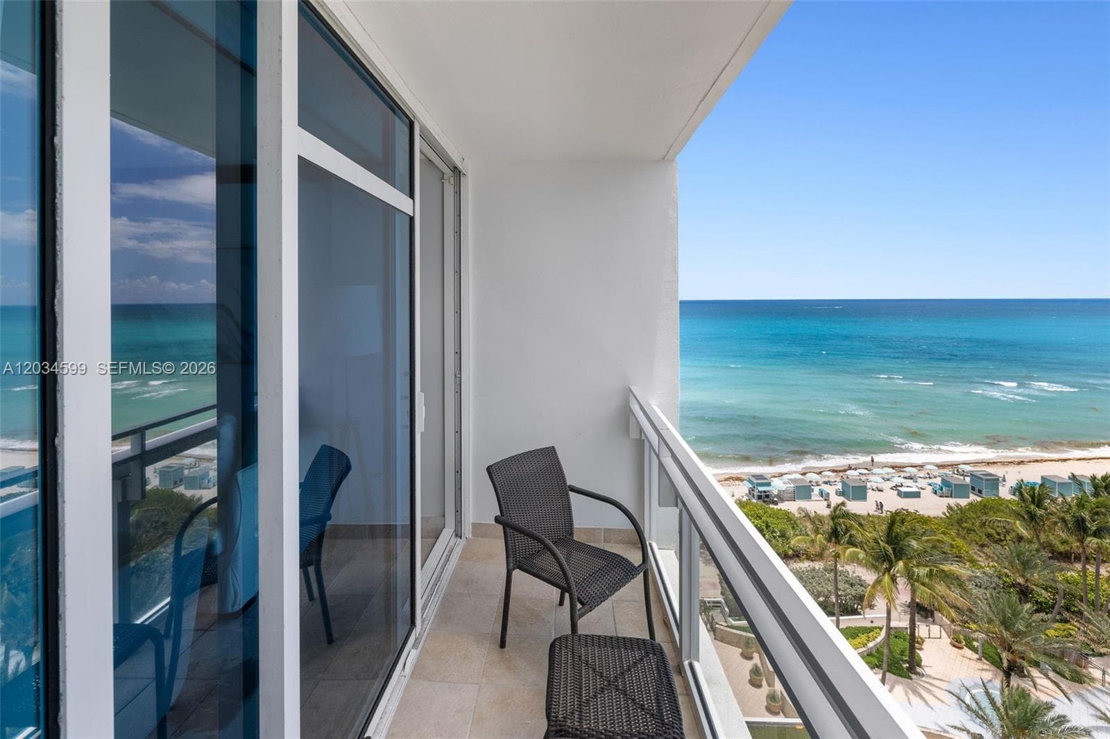 A12034599 — Miami Beach — 2
