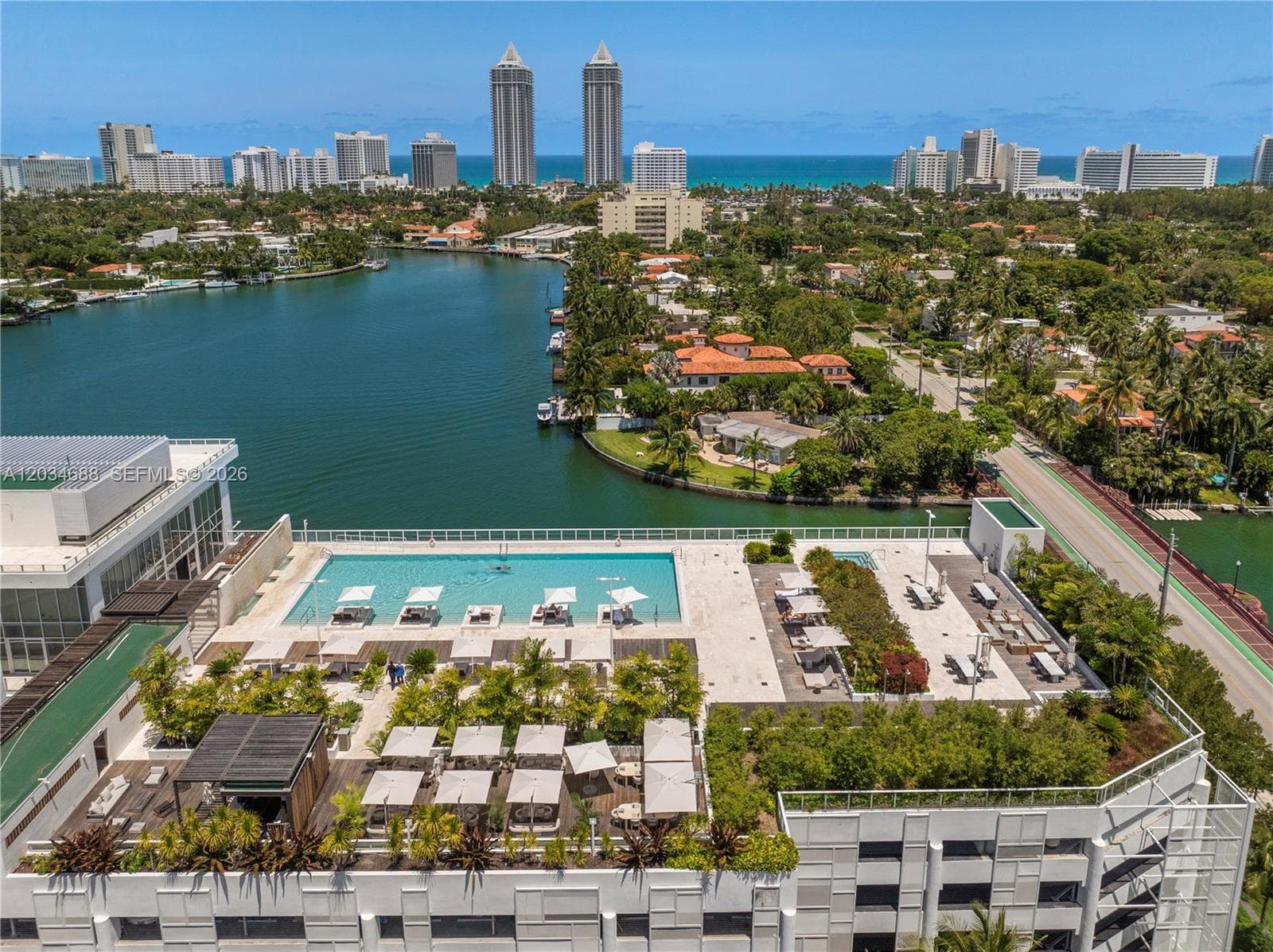 A12034688 — Miami Beach — 48