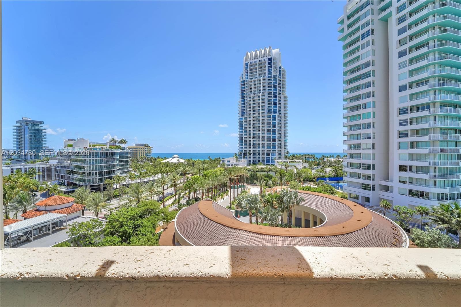 A12034780 — Miami Beach — 24