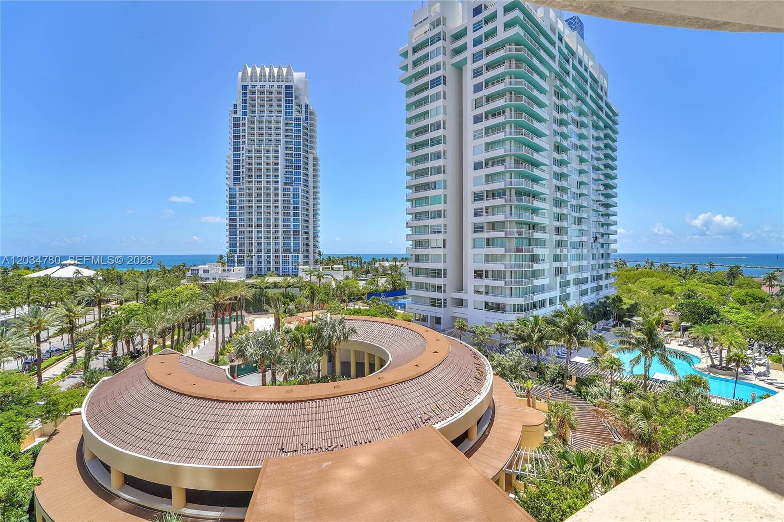 A12034780 — Miami Beach — 25