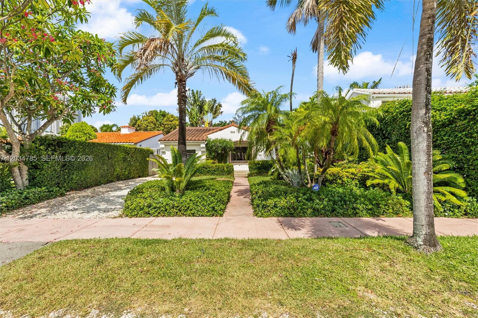 A12034785 — Miami Beach — 5