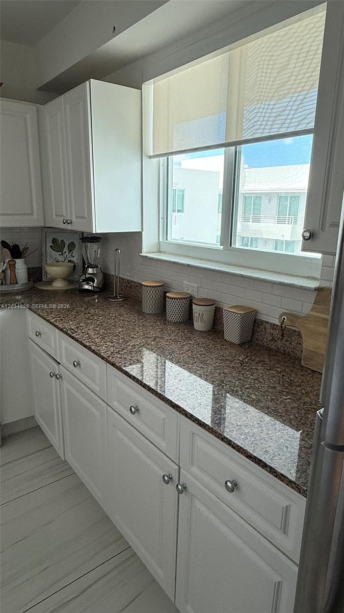 A12034829 — Miami Beach — 10