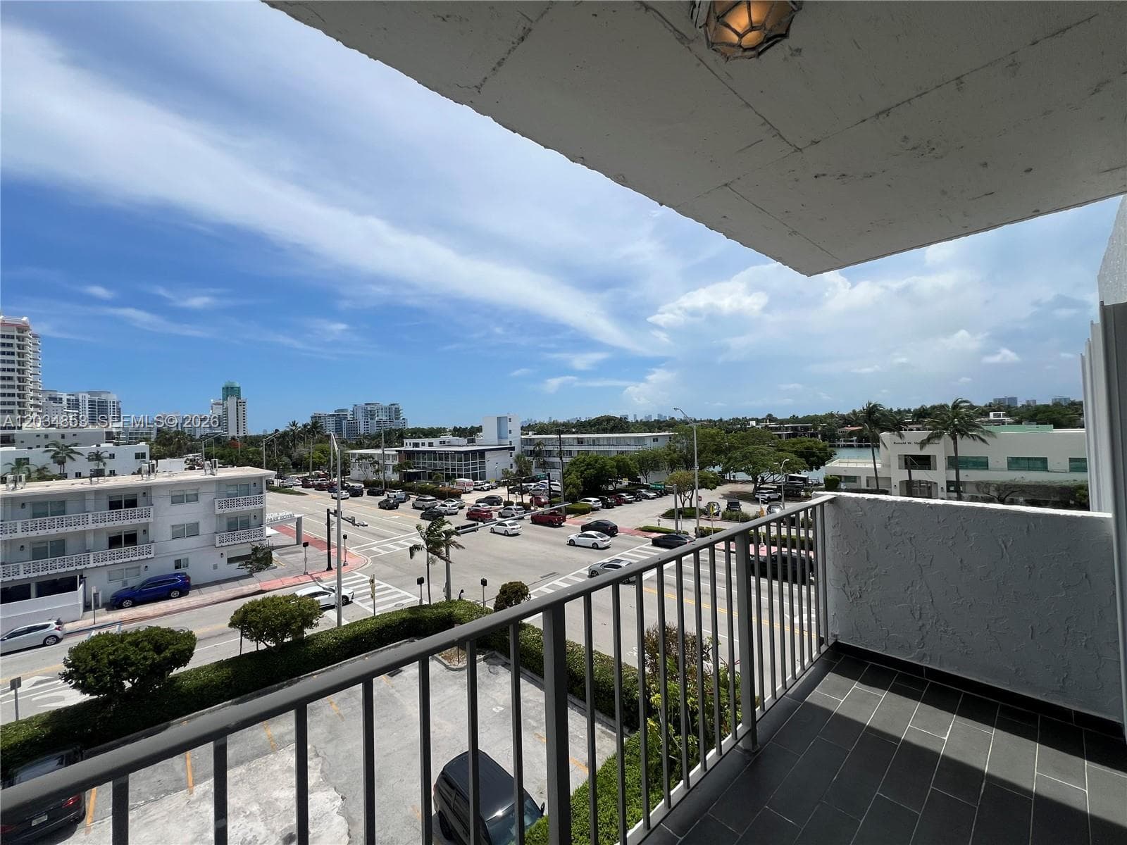 A12034853 — Miami Beach — 20