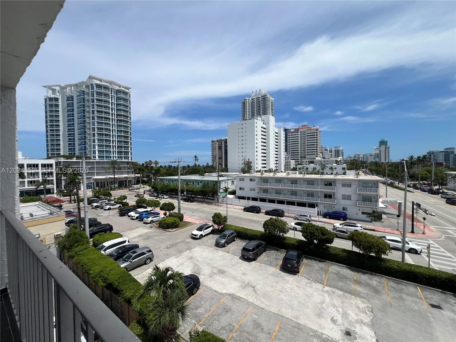 A12034853 — Miami Beach — 21