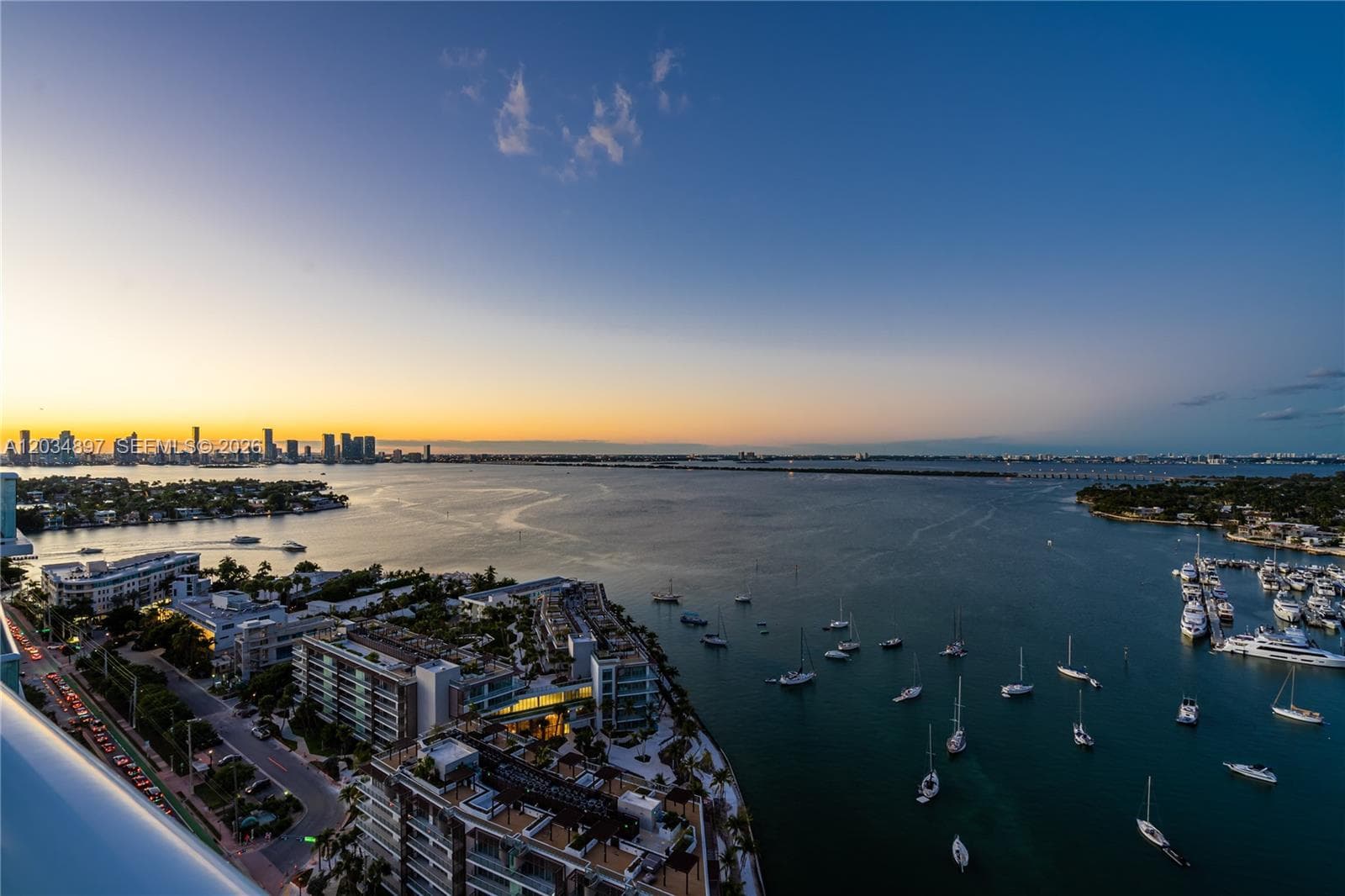 A12034897 — Miami Beach — 30