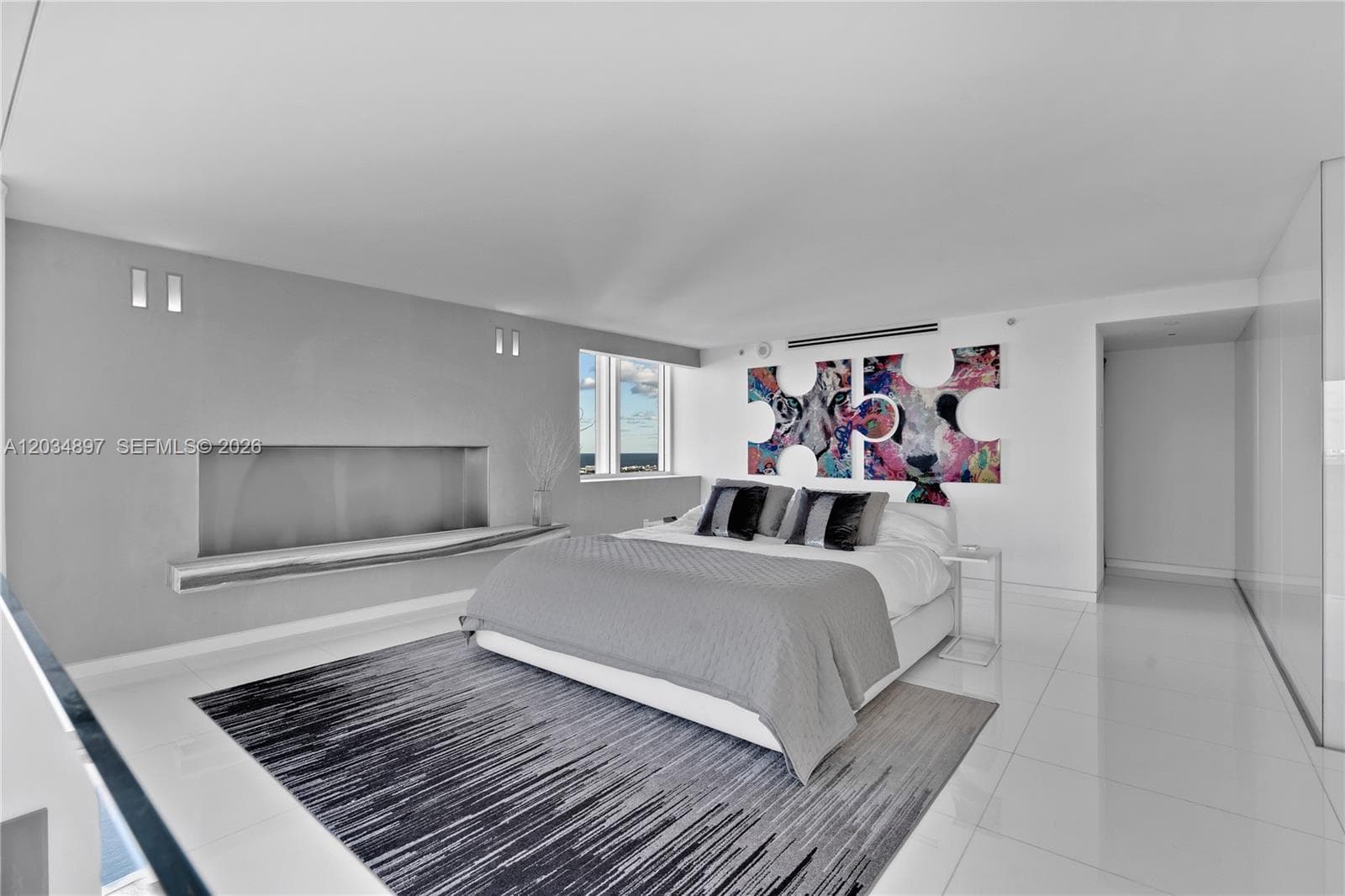 A12034897 — Miami Beach — 21