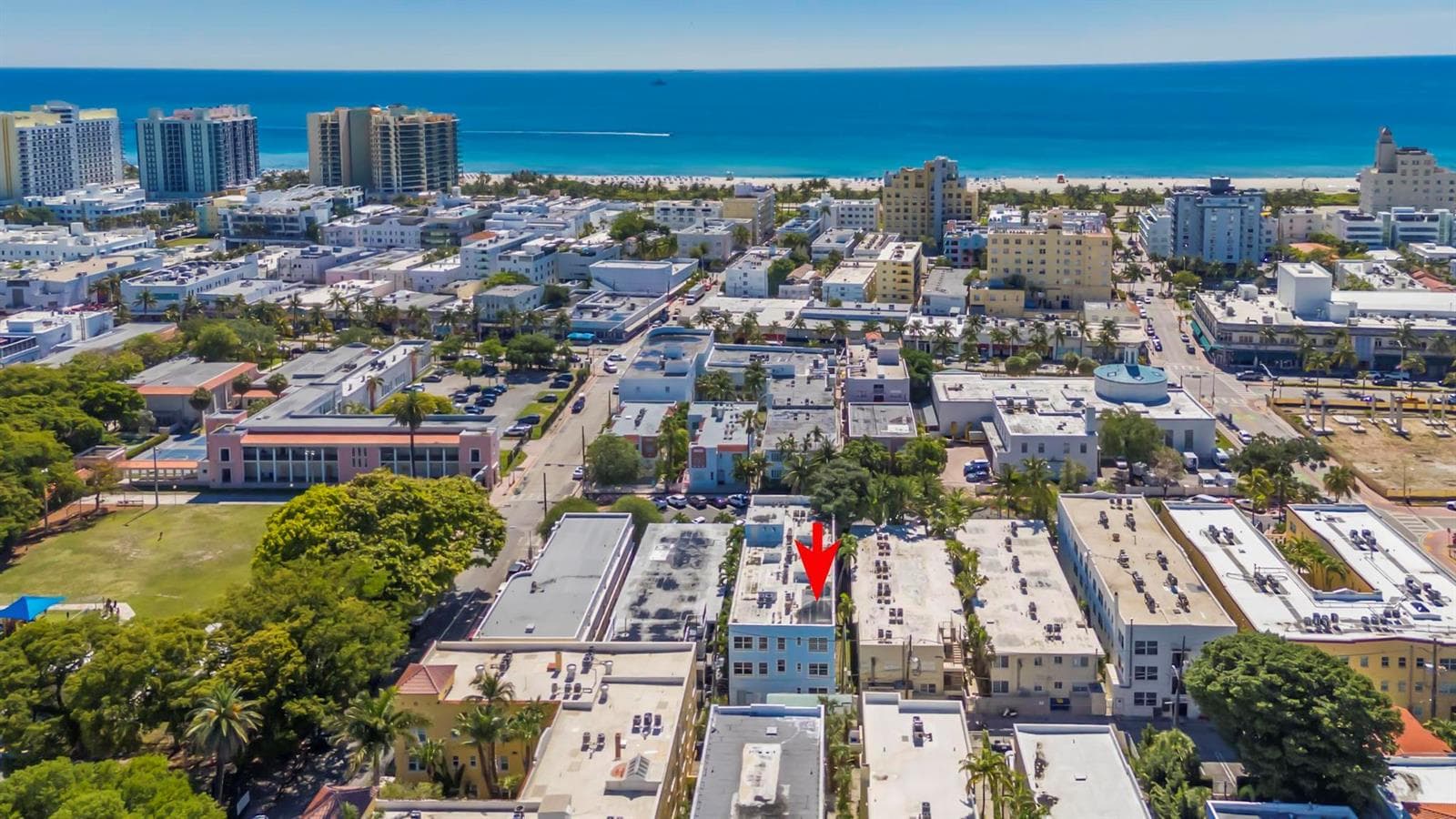 B26039453 — Miami Beach — 24
