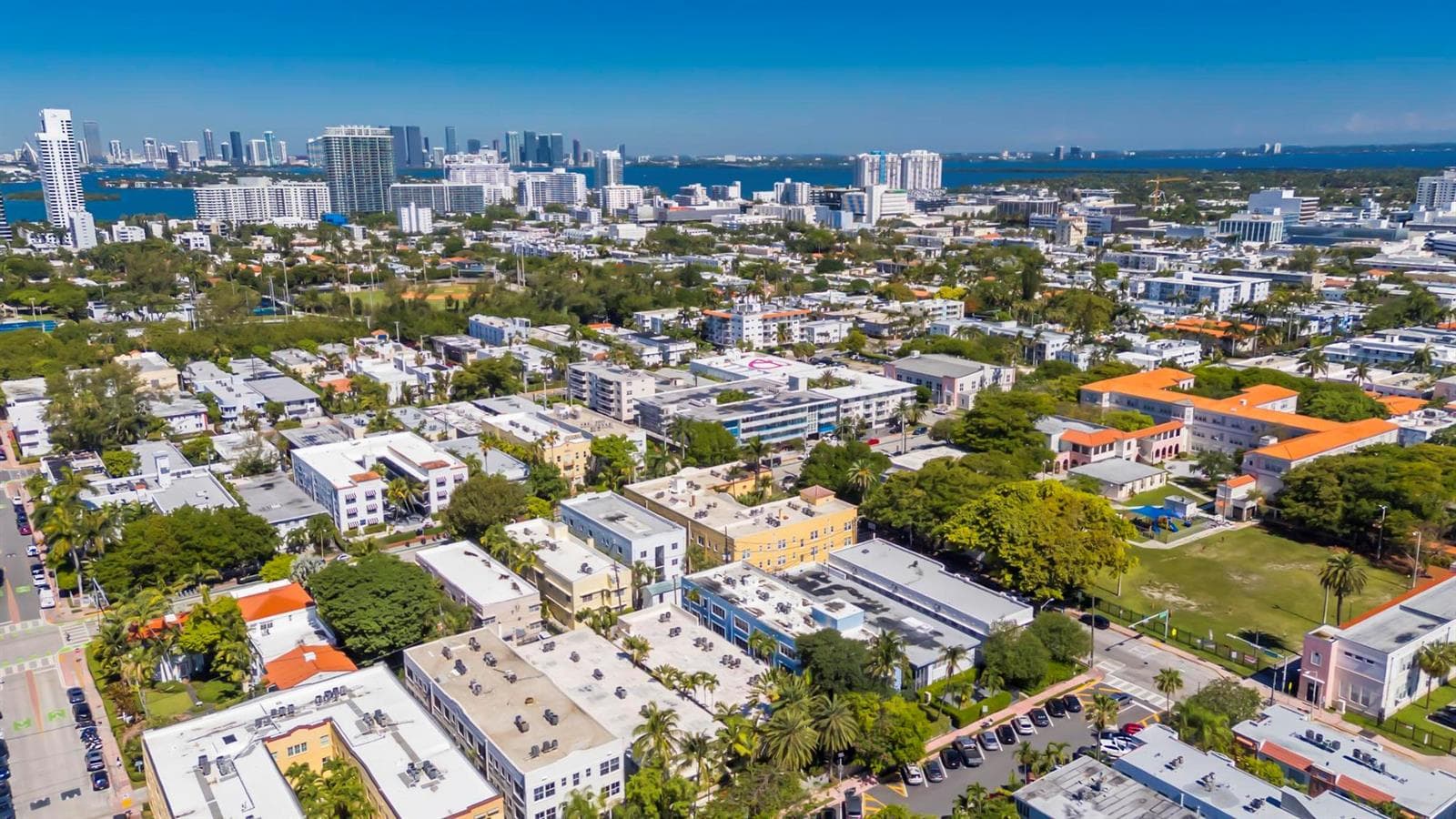 B26039453 — Miami Beach — 30