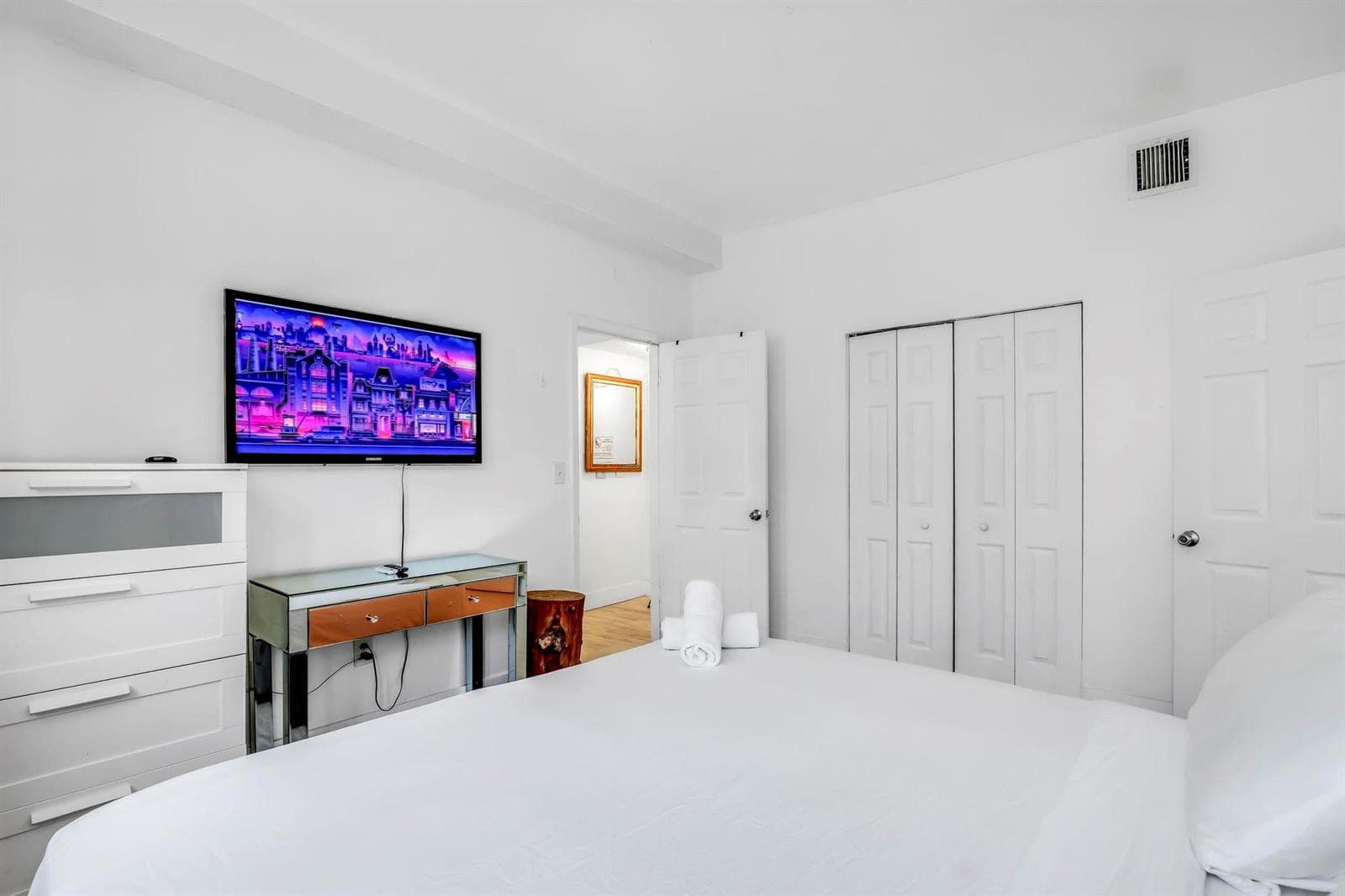 B26039453 — Miami Beach — 19