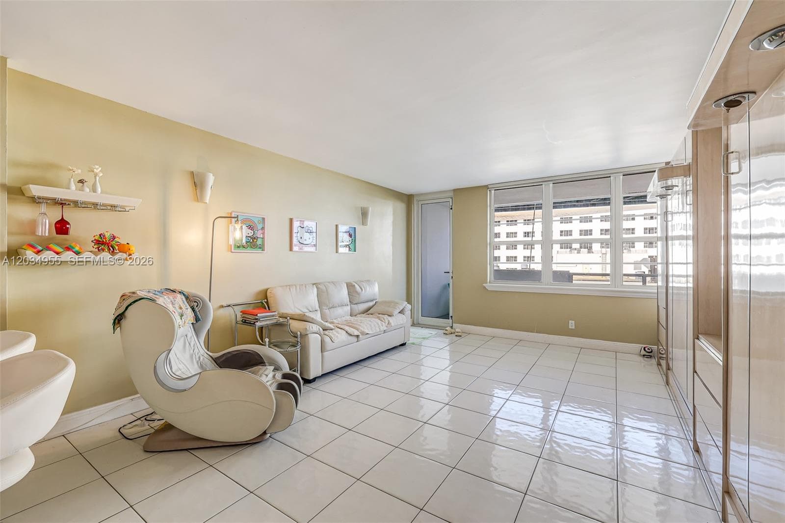 A12034955 — Miami Beach — 5