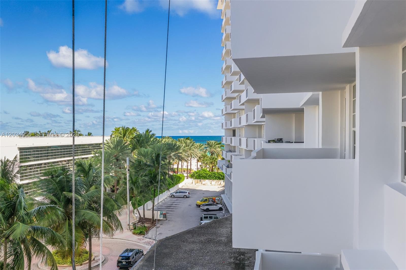 A12034955 — Miami Beach — 20