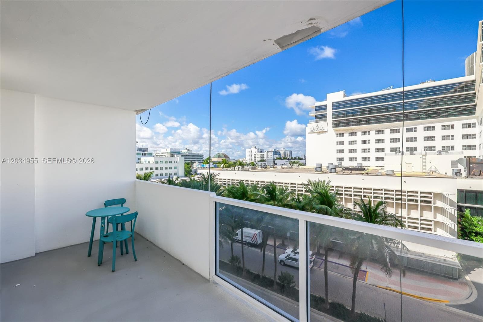 A12034955 — Miami Beach — 21