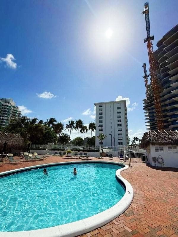 A12034967 — Miami Beach — 21