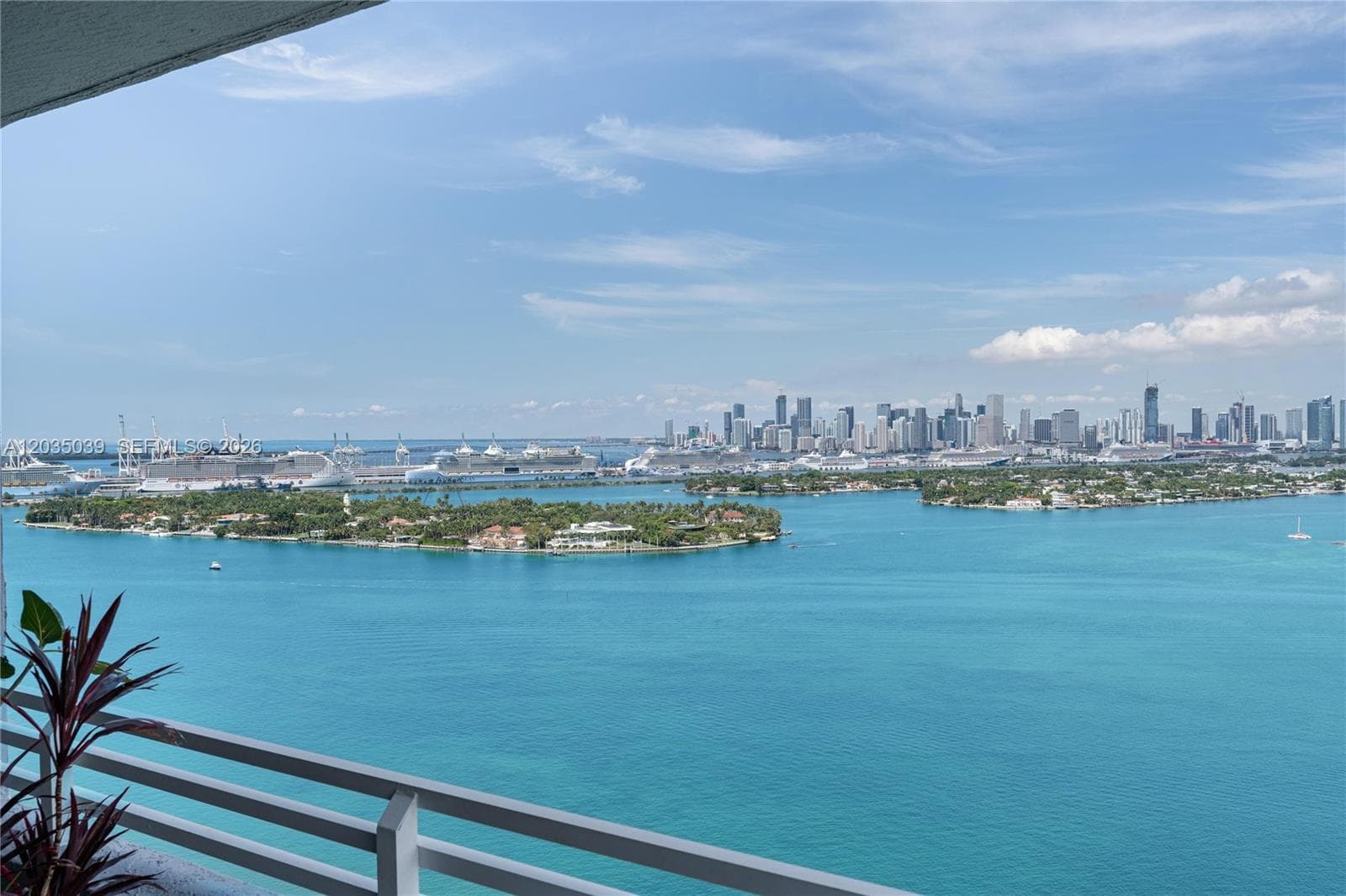 A12035039 — Miami Beach — 18