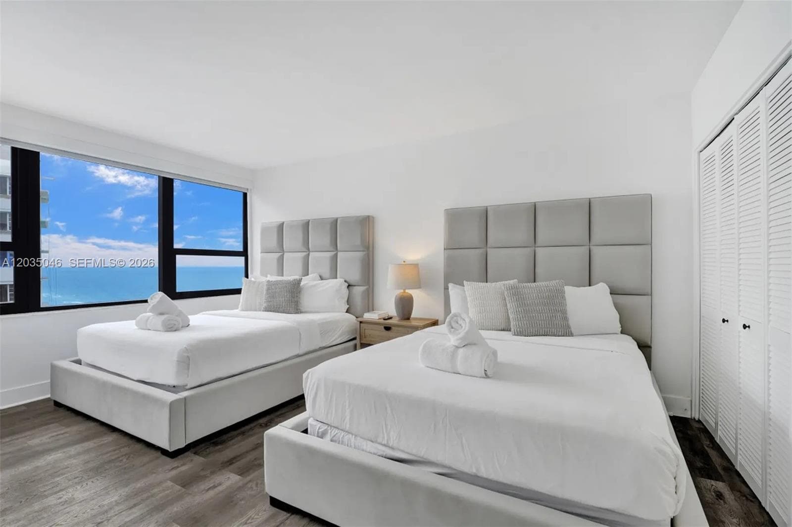 A12035046 — Miami Beach — 5