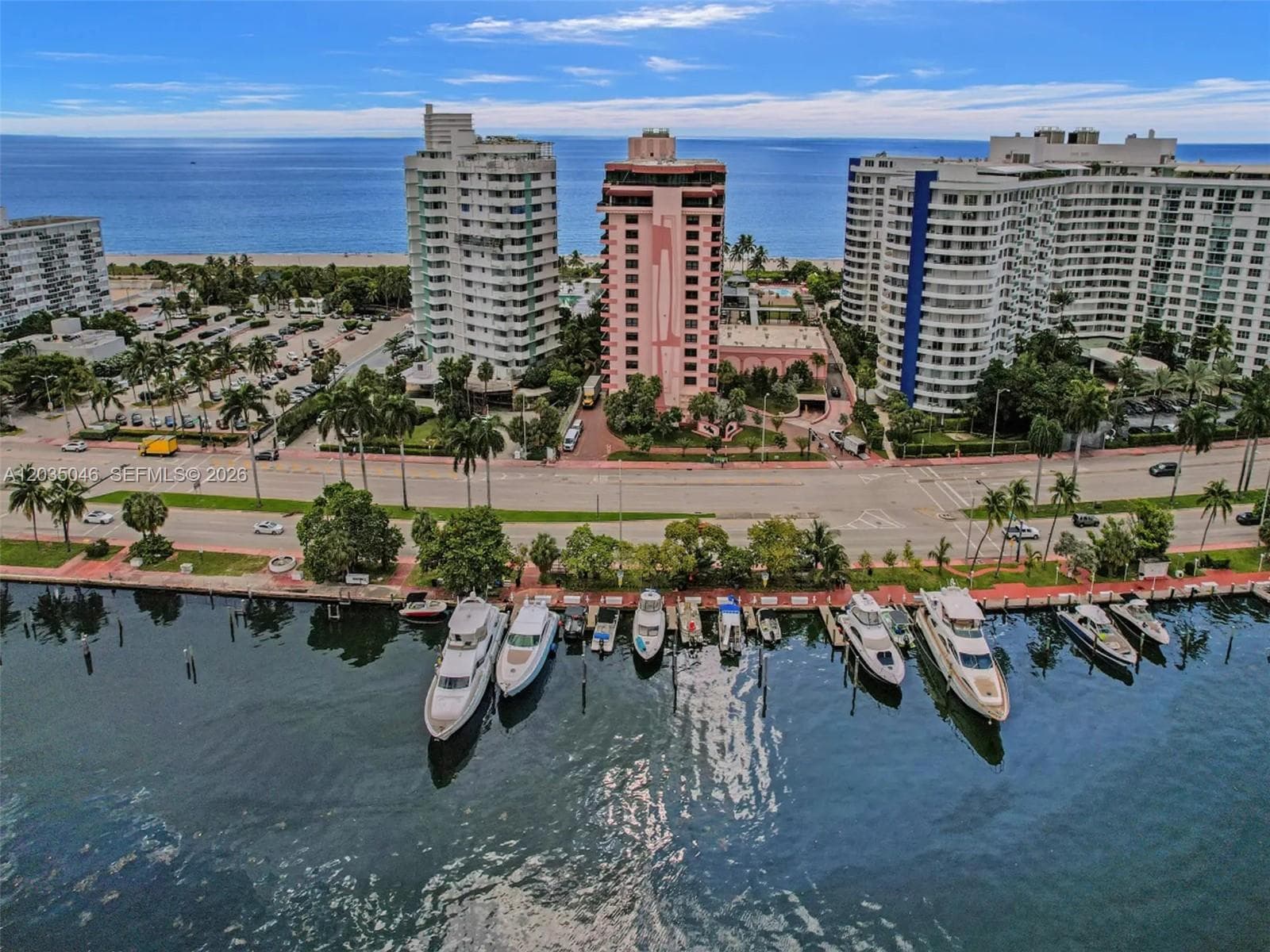 A12035046 — Miami Beach — 19