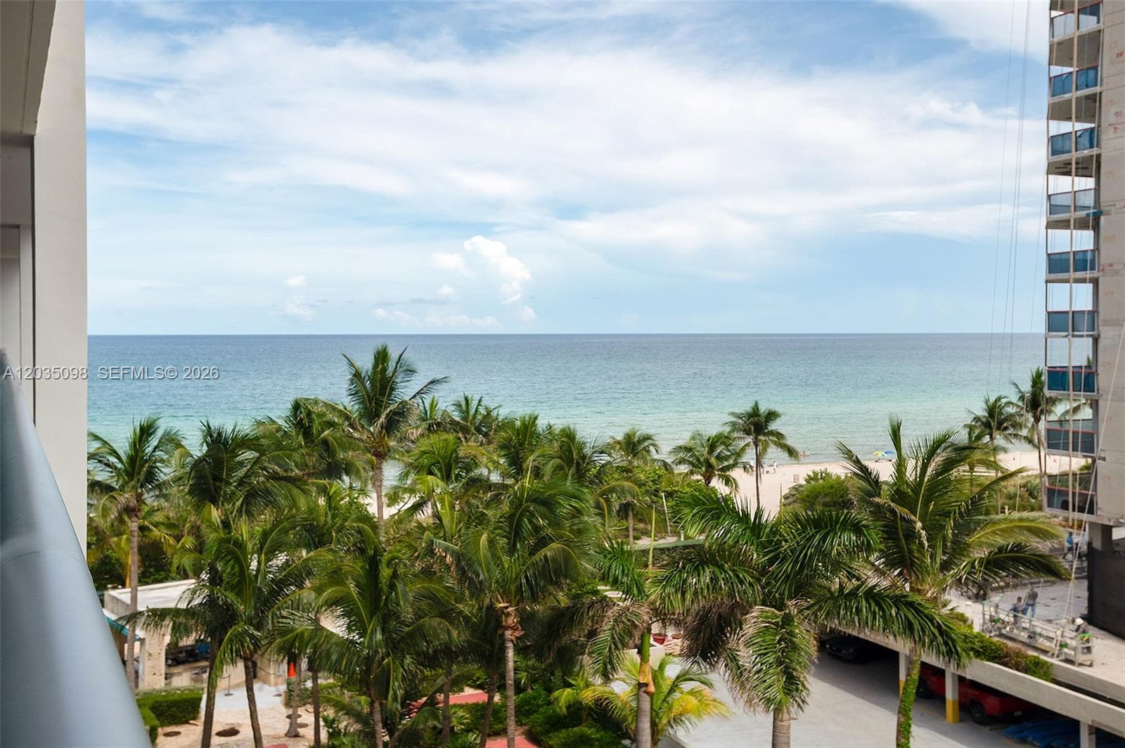 A12035098 — Miami Beach — 21