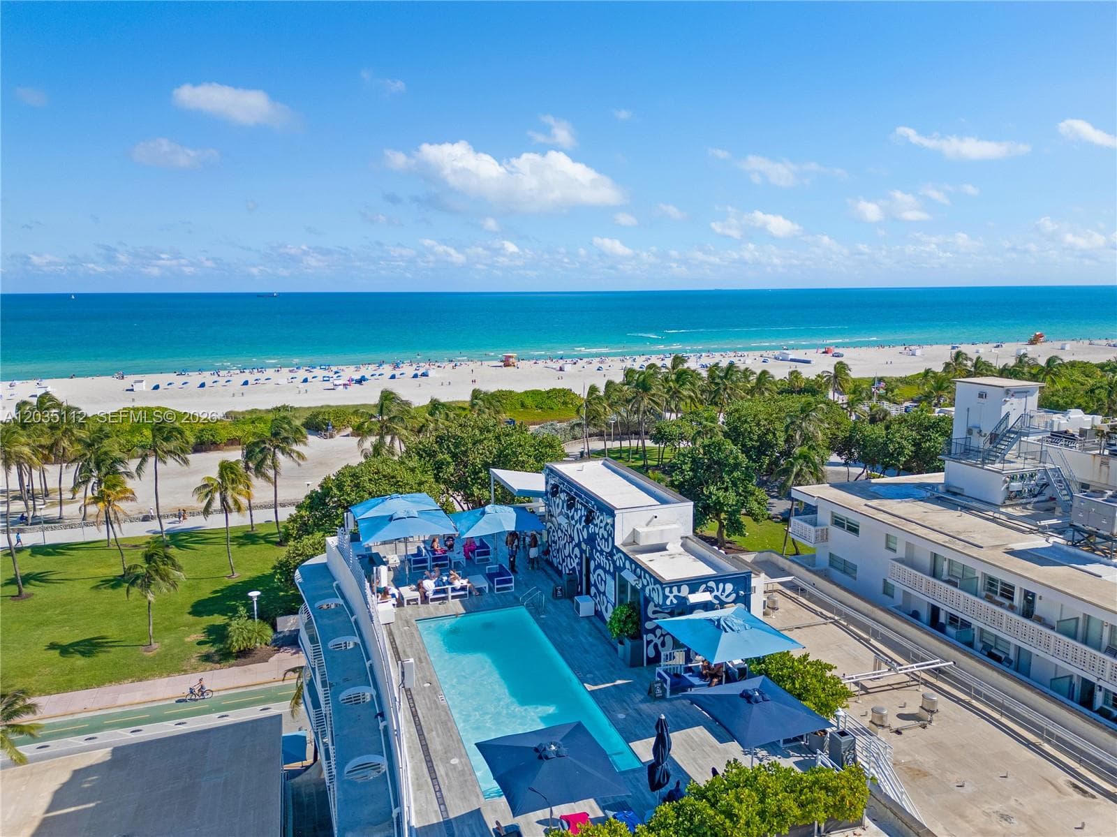A12035112 — Miami Beach — 27