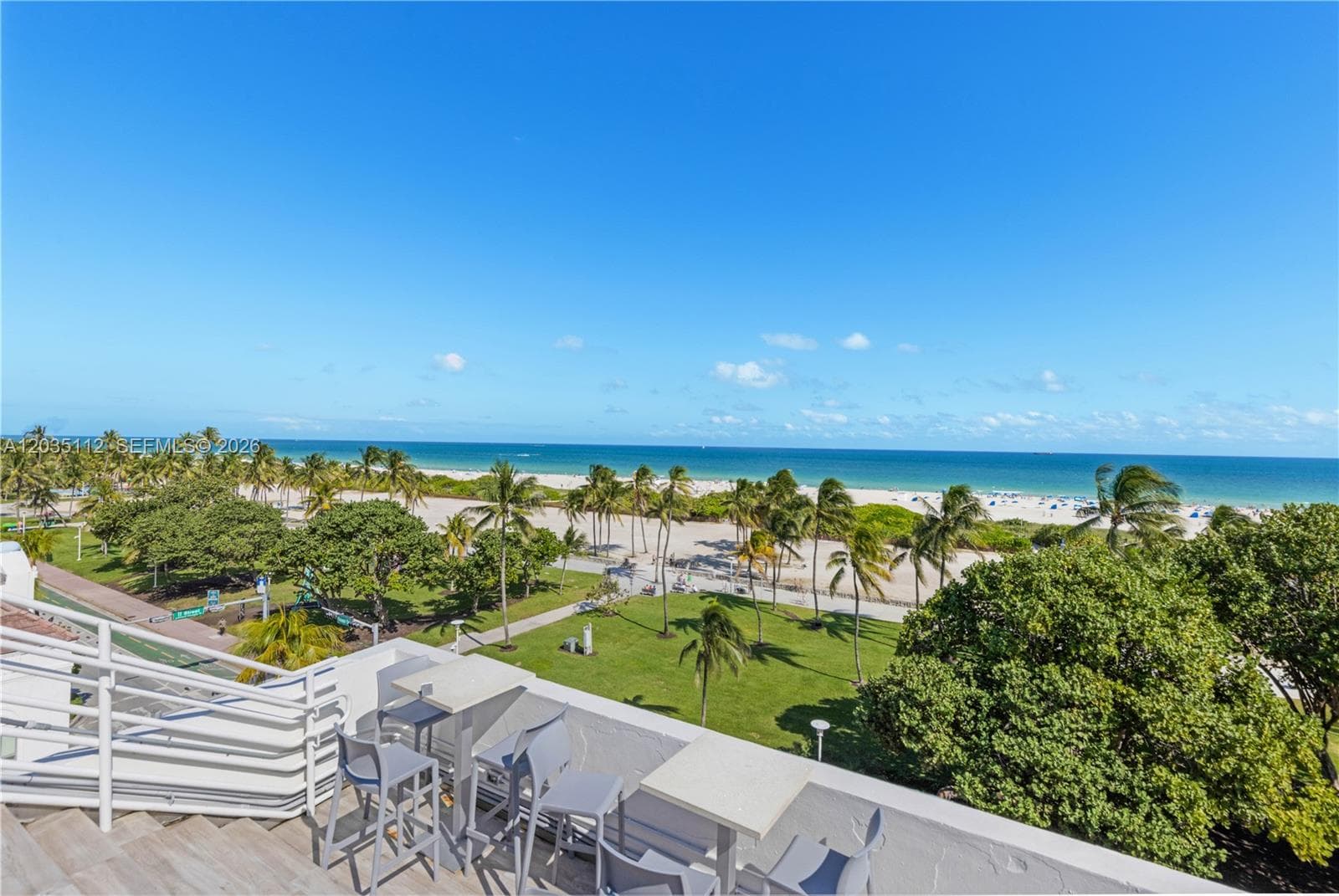 A12035112 — Miami Beach — 9