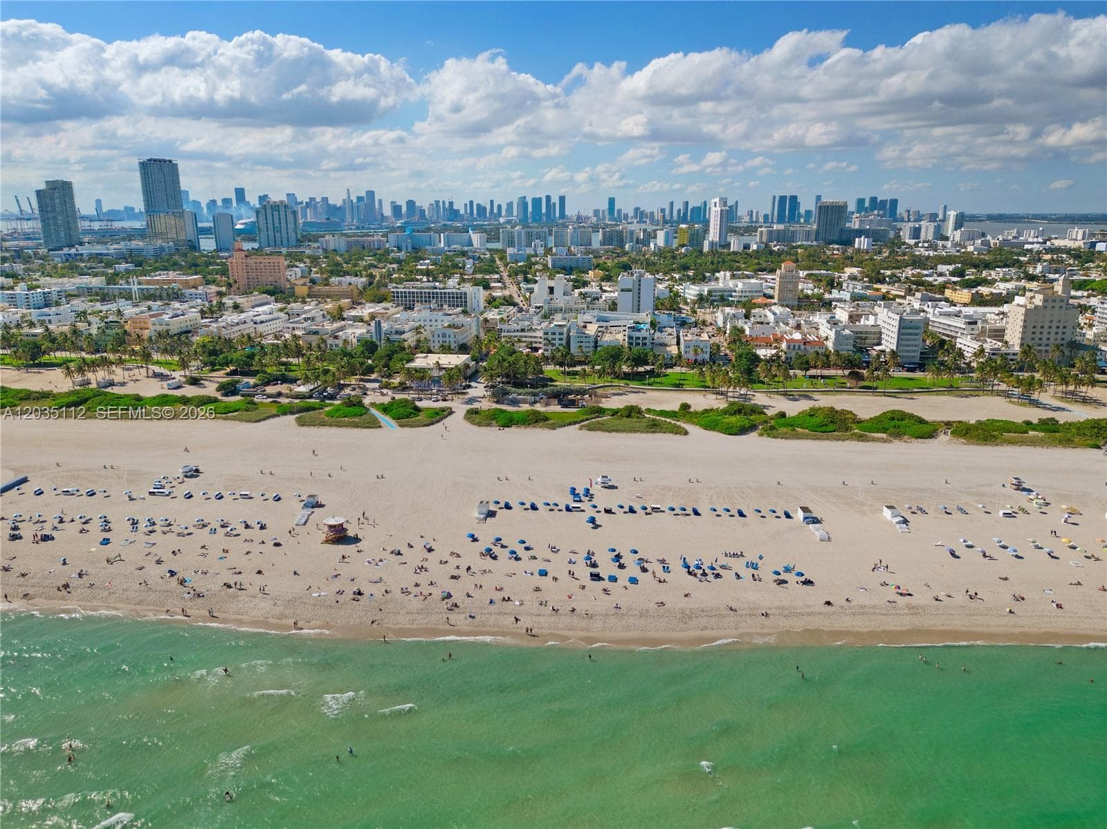 A12035112 — Miami Beach — 30