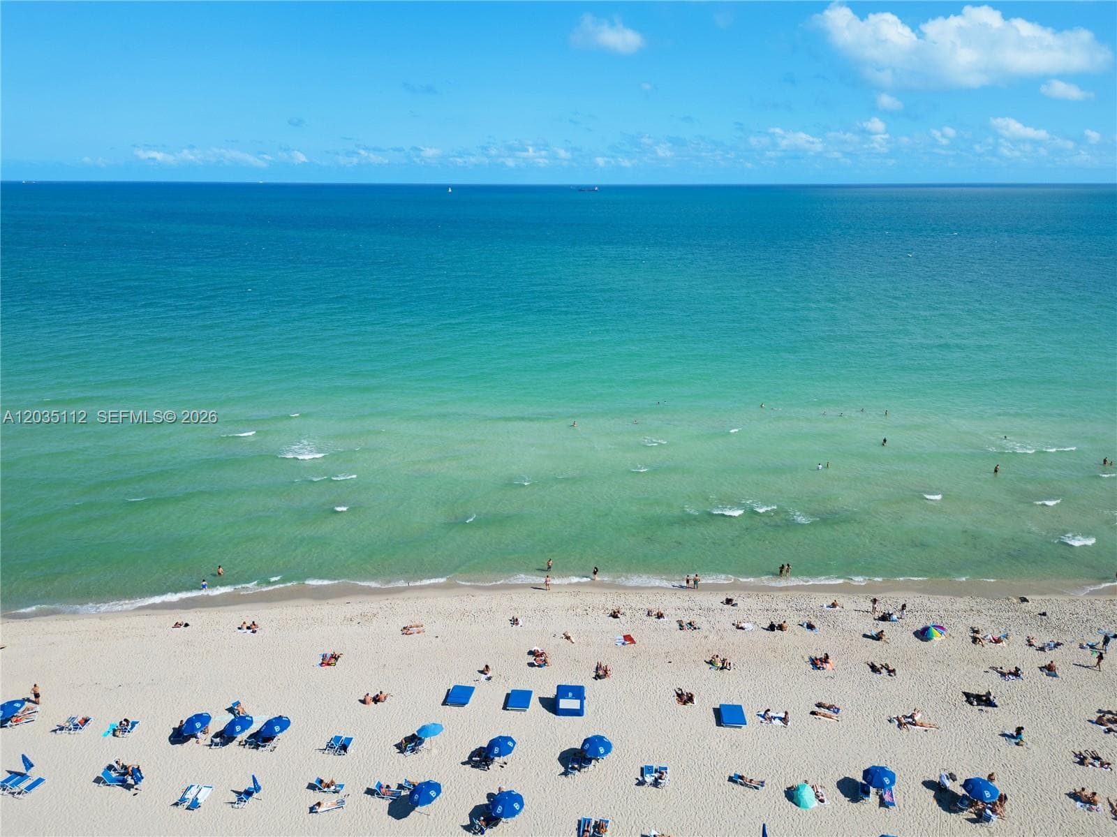 A12035112 — Miami Beach — 29