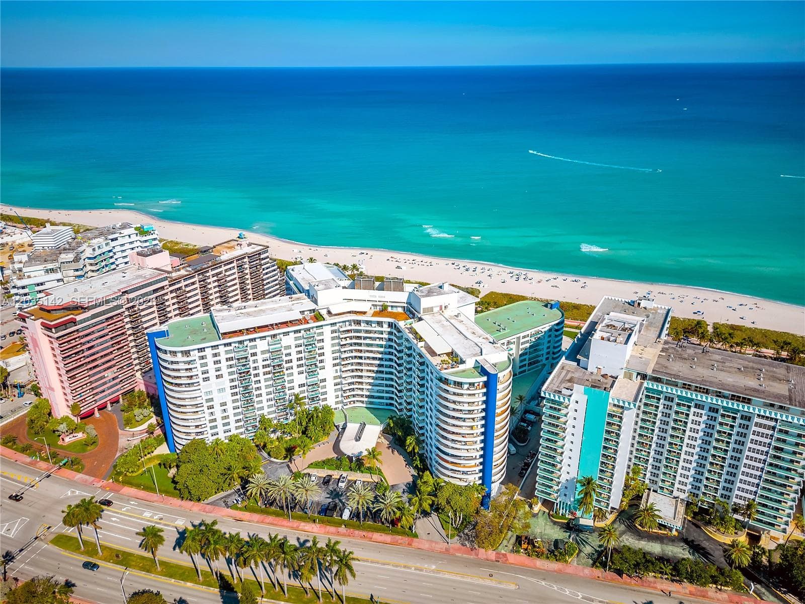 A12035142 — Miami Beach — 32