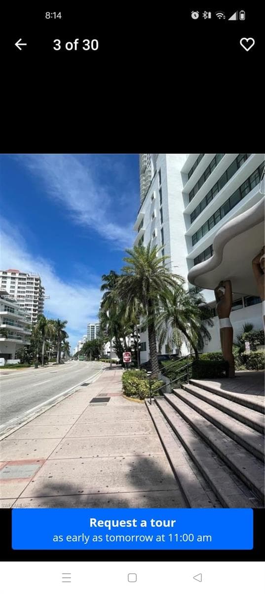 A12035156 — Miami Beach — 35
