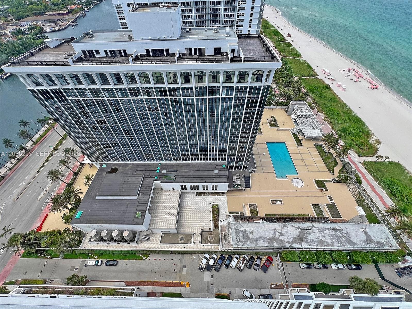 A12035253 — Miami Beach — 2