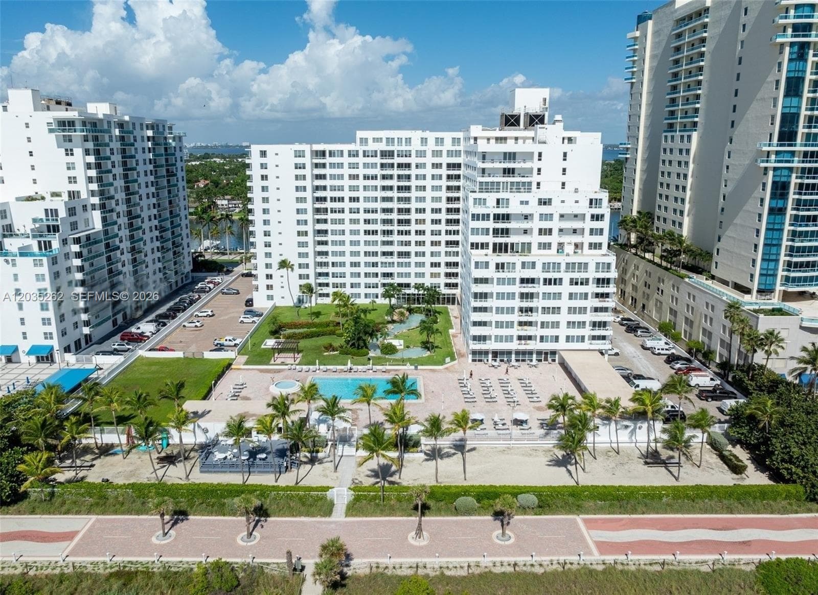 A12035262 — Miami Beach — 23