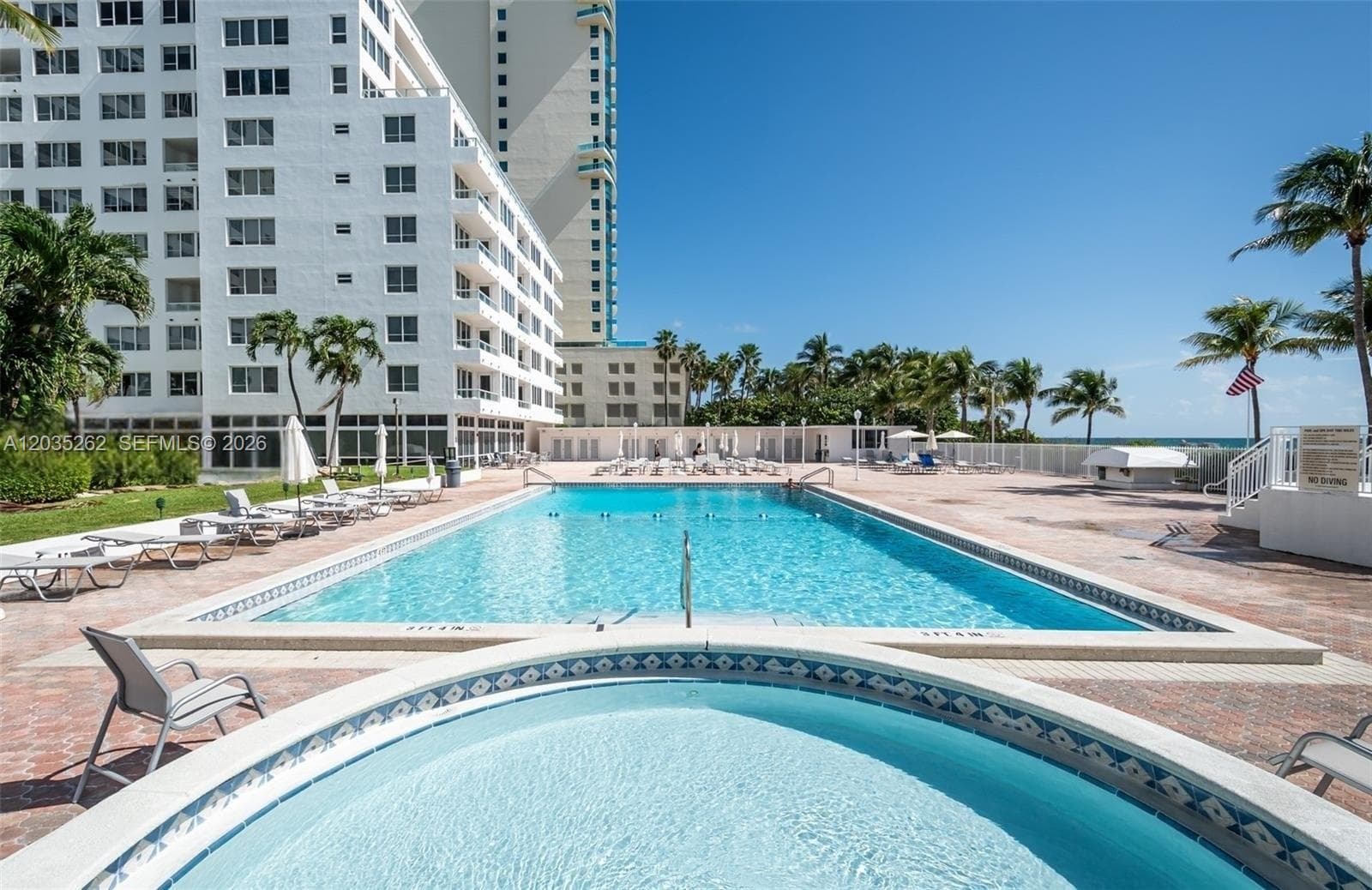 A12035262 — Miami Beach — 17