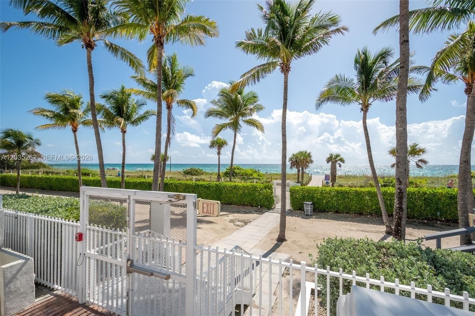 A12035262 — Miami Beach — 22