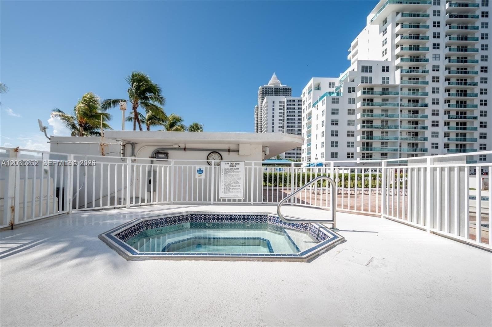 A12035262 — Miami Beach — 18