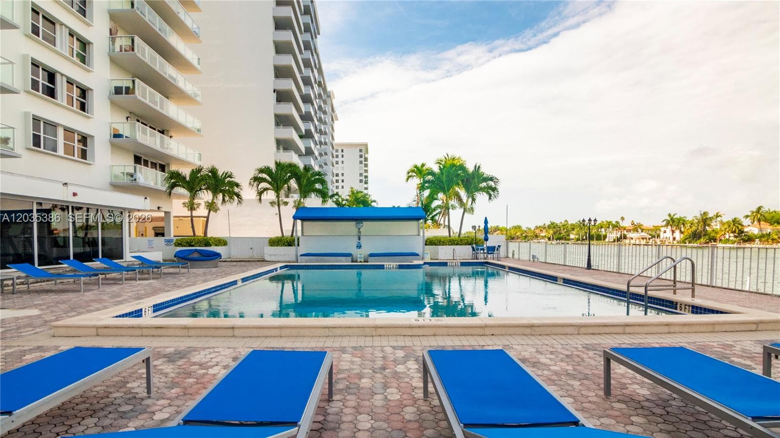 A12035386 — Miami Beach — 26