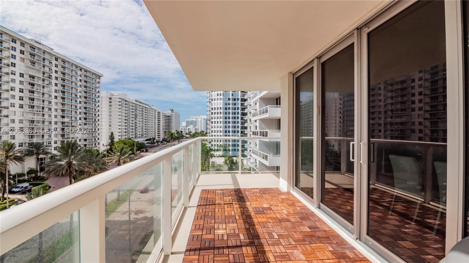 A12035386 — Miami Beach — 11