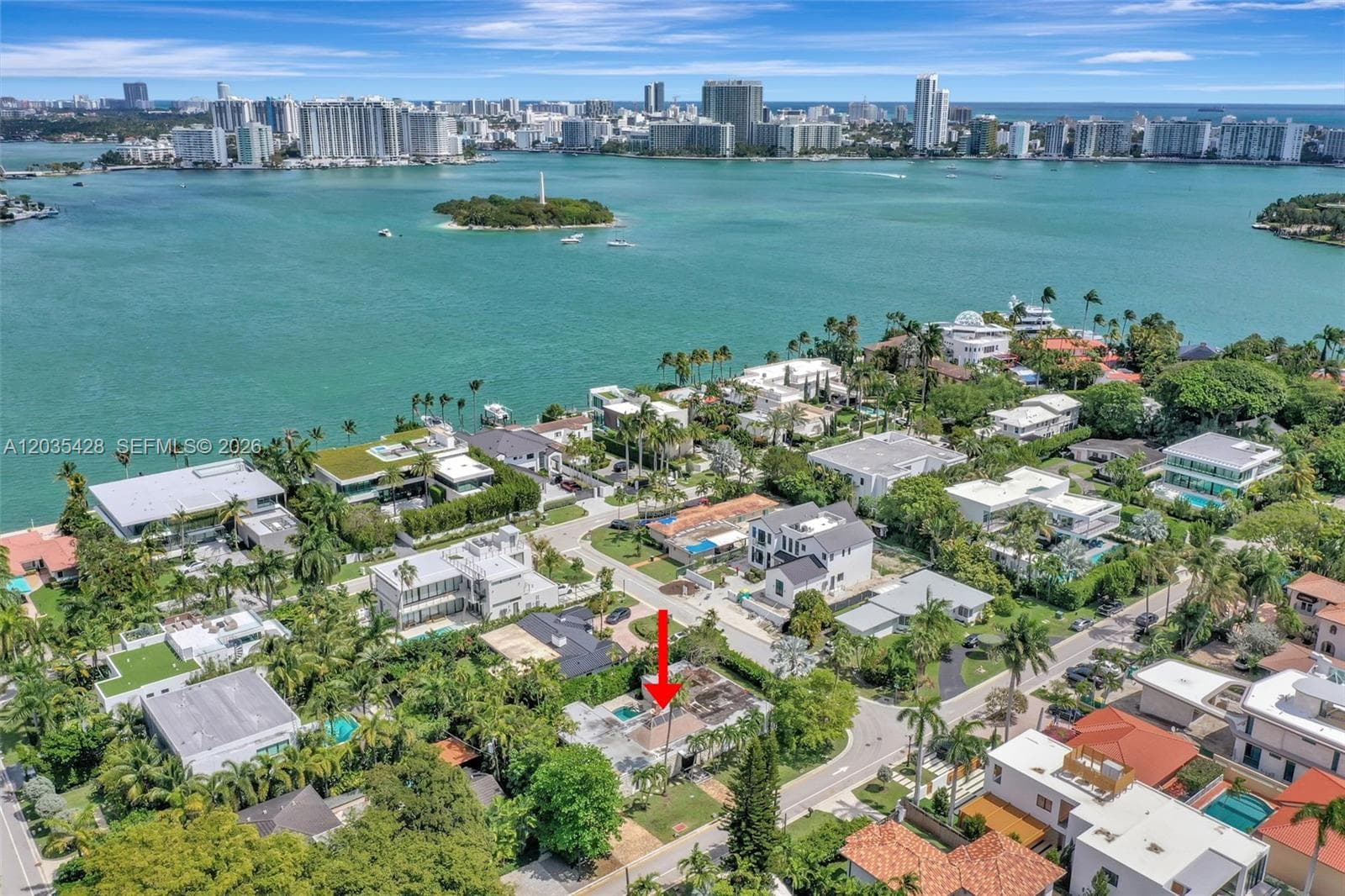 A12035428 — Miami Beach — 25
