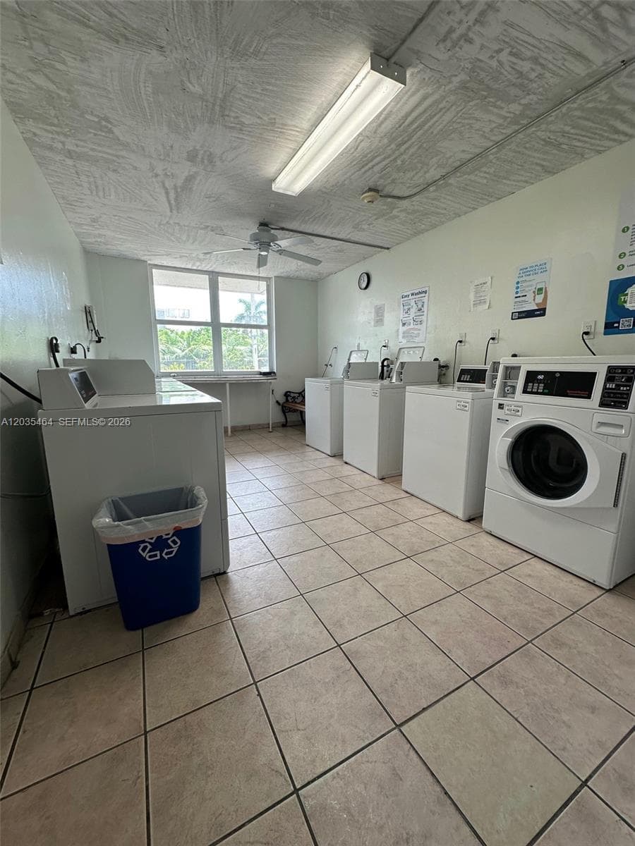 A12035464 — Miami Beach — 28