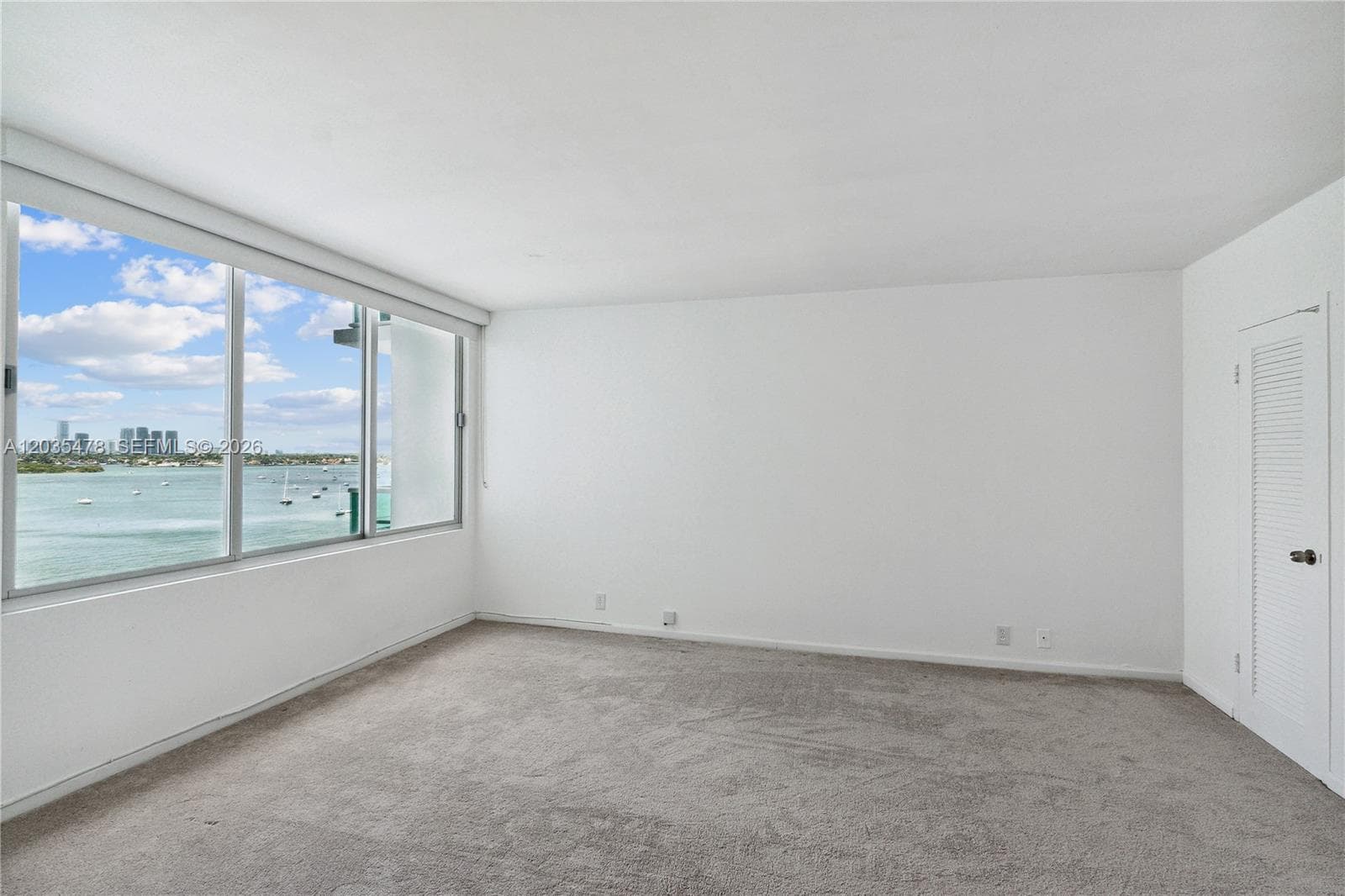 A12035478 — Miami Beach — 7