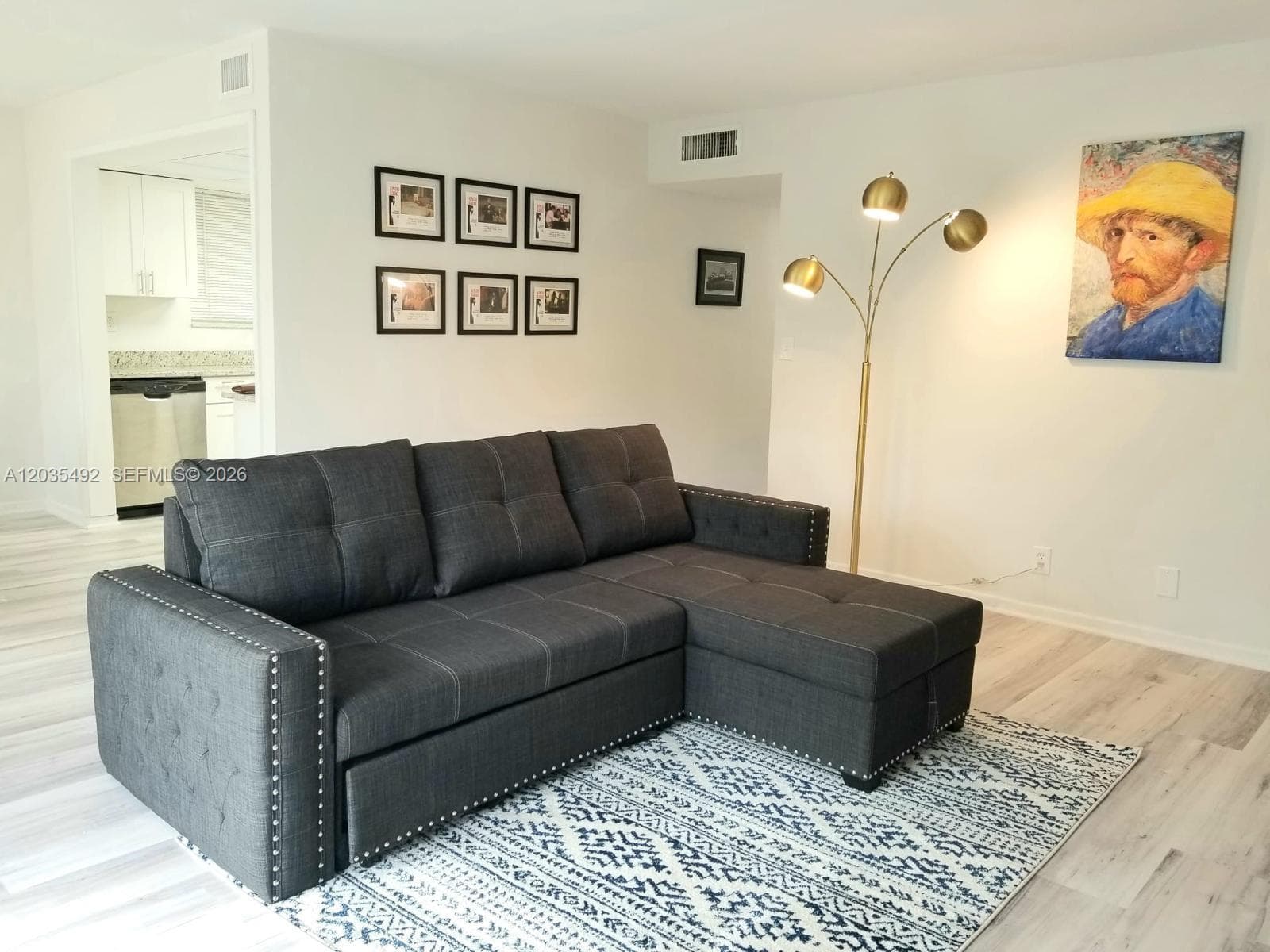 A12035492 — Miami Beach