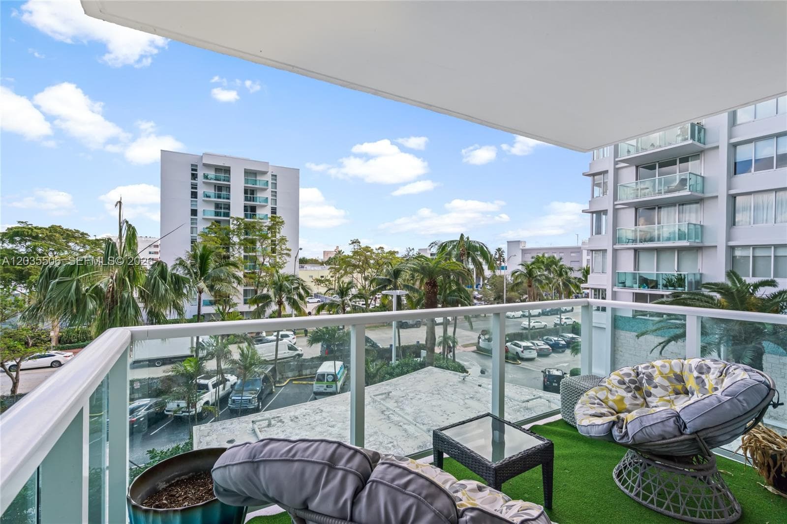 A12035506 — Miami Beach — 16