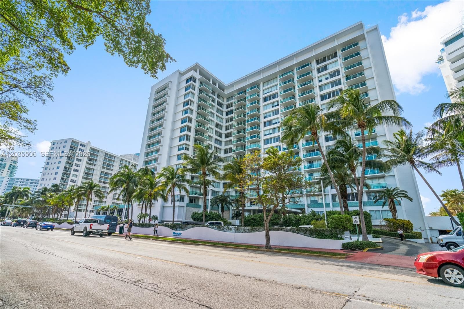 A12035506 — Miami Beach — 24