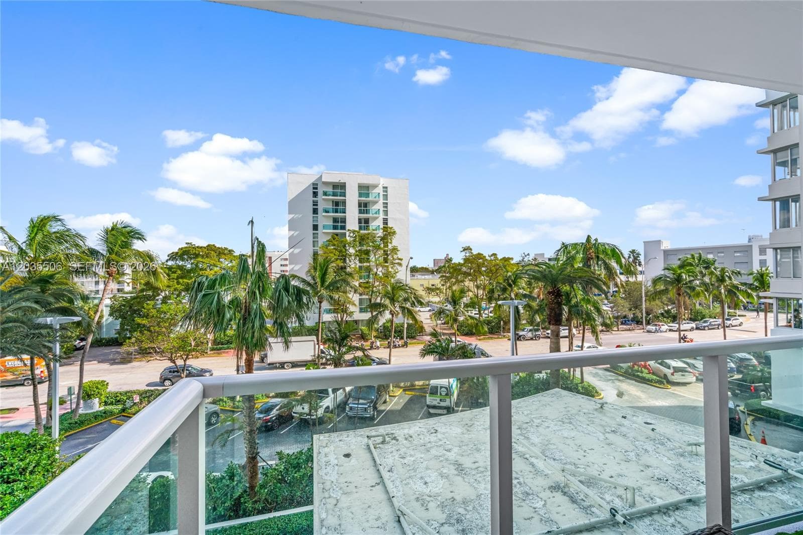 A12035506 — Miami Beach — 18