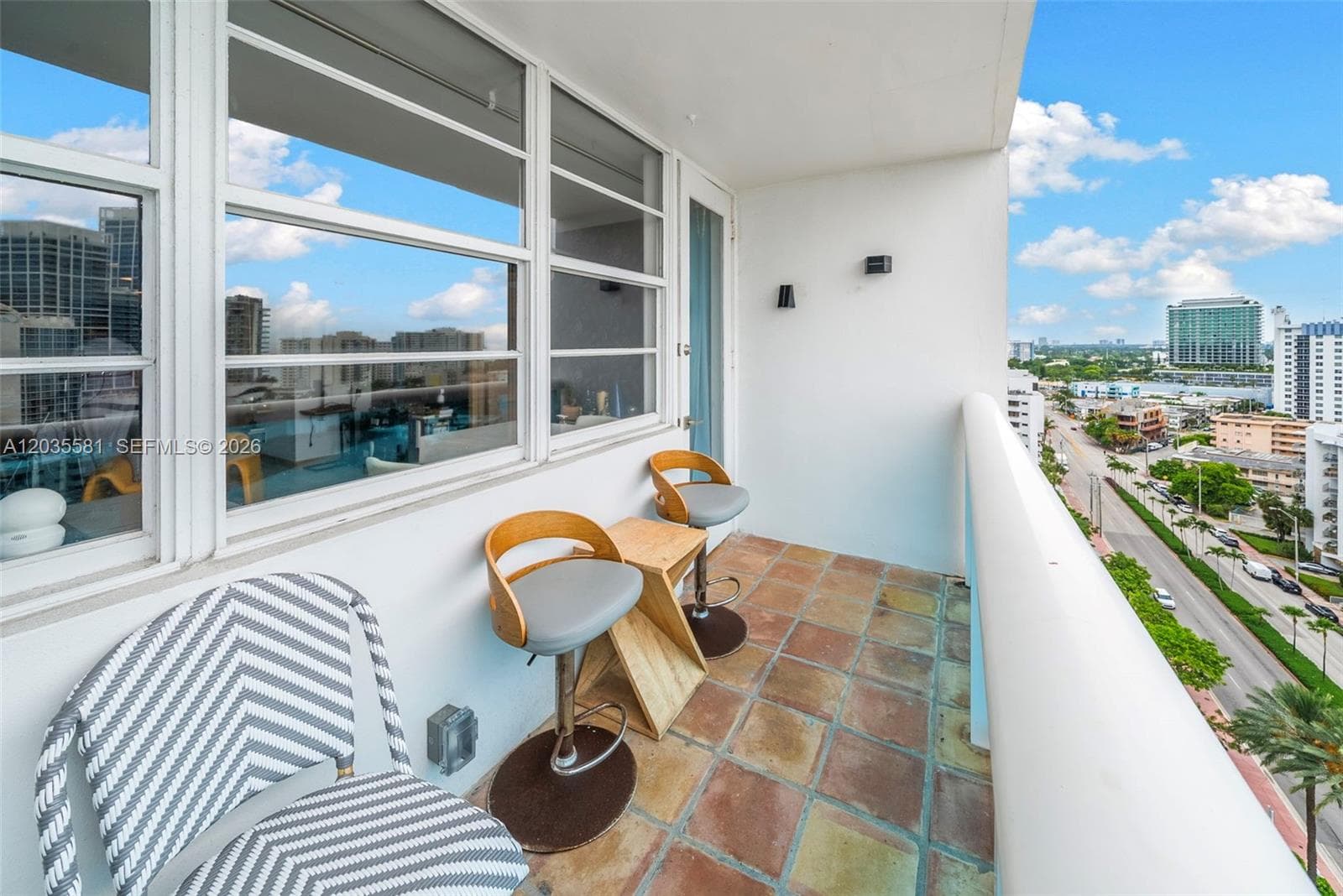 A12035581 — Miami Beach — 4