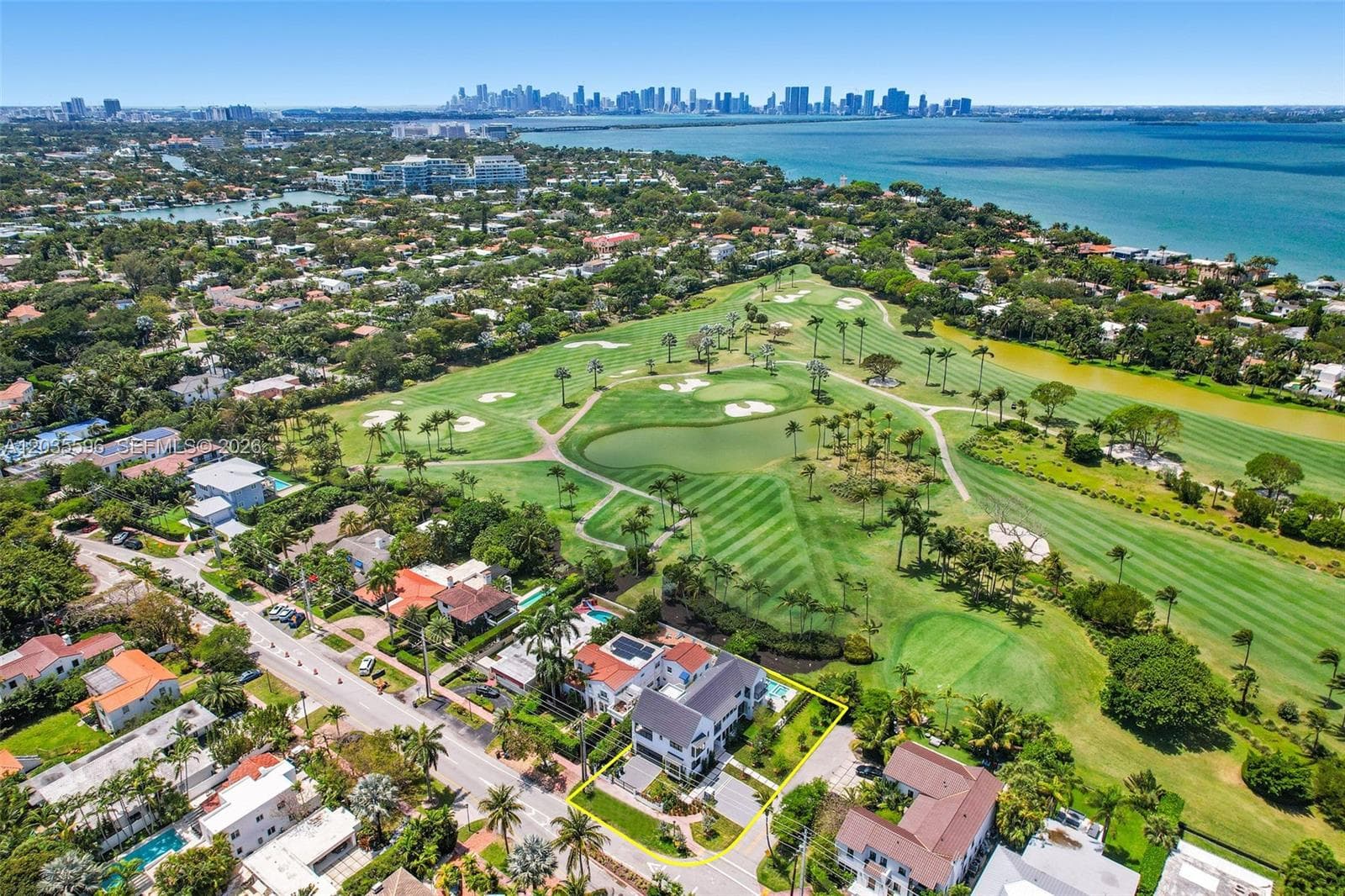 A12035596 — Miami Beach — 141
