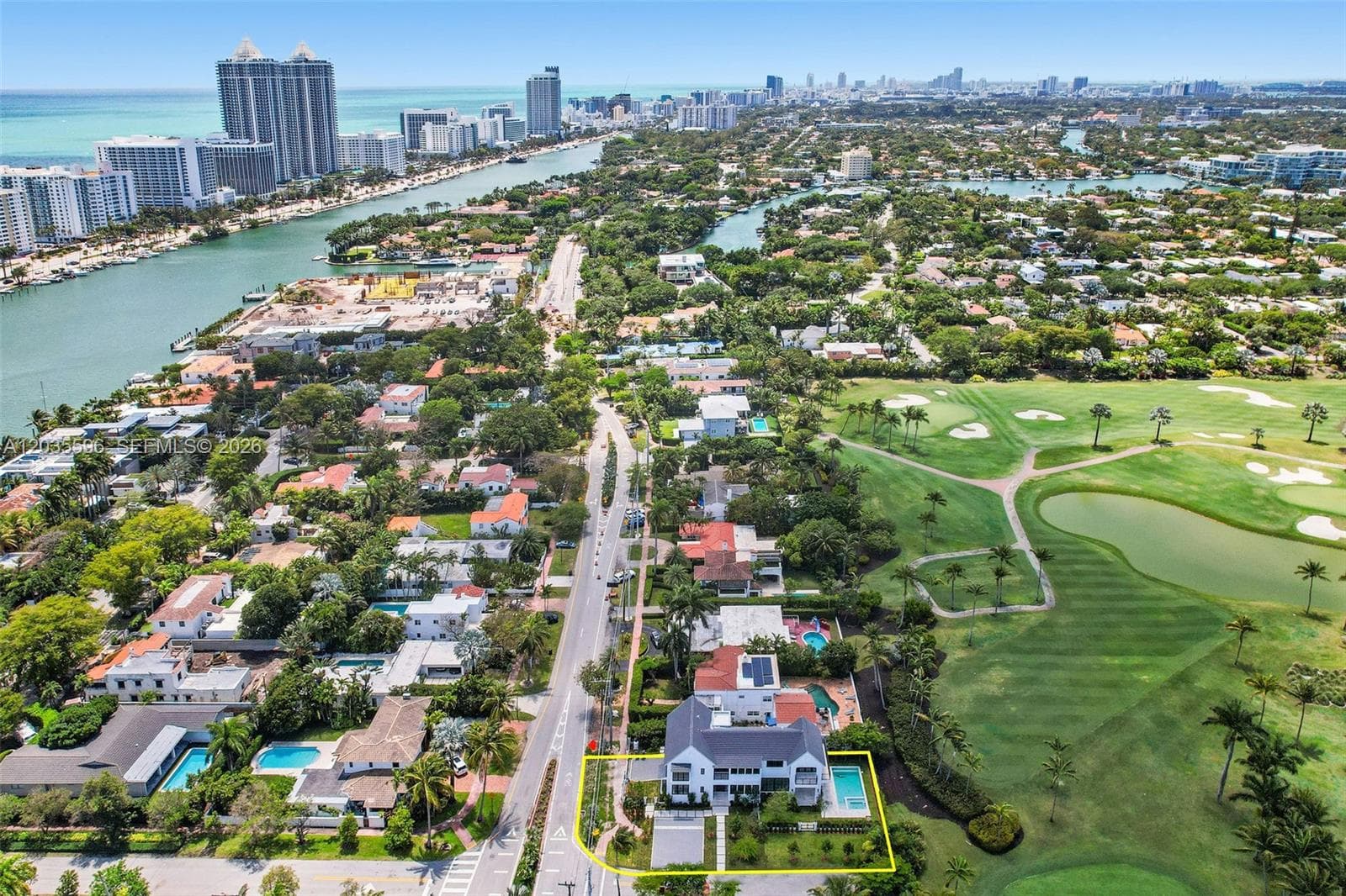 A12035596 — Miami Beach — 143