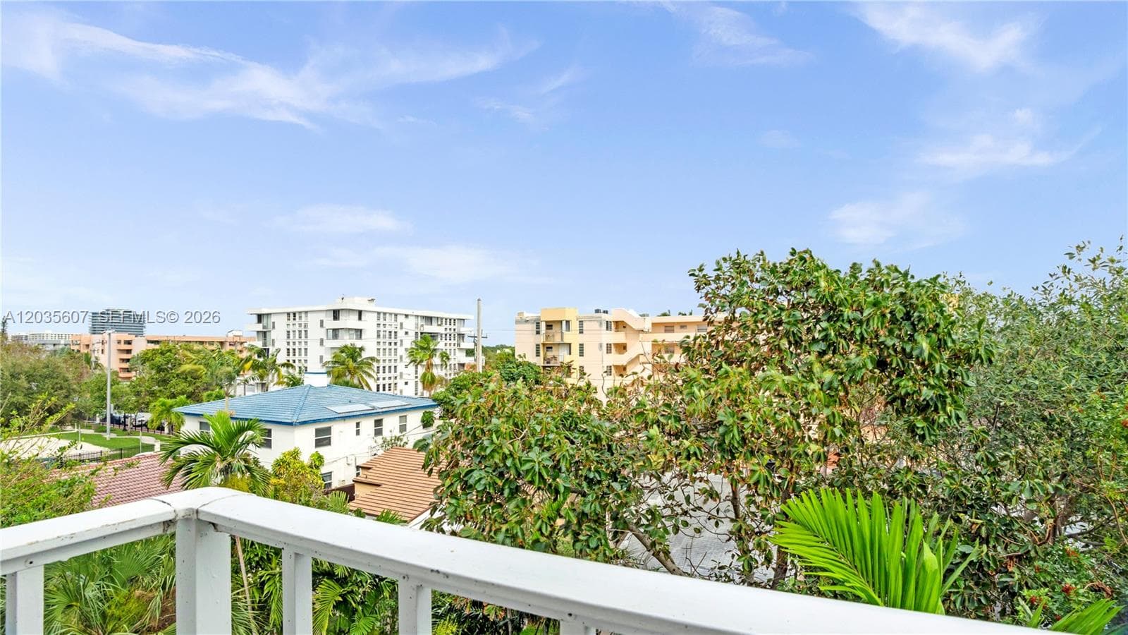 A12035607 — Miami Beach — 21