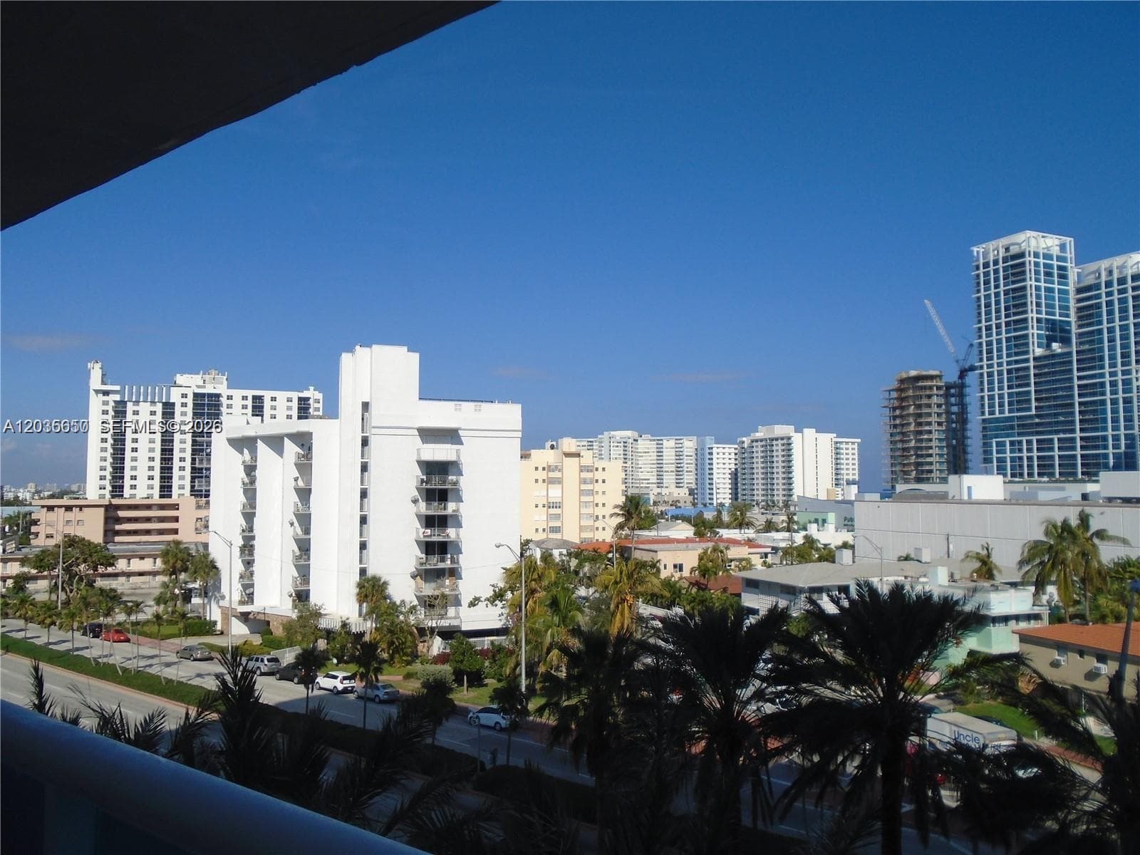 A12035650 — Miami Beach — 6