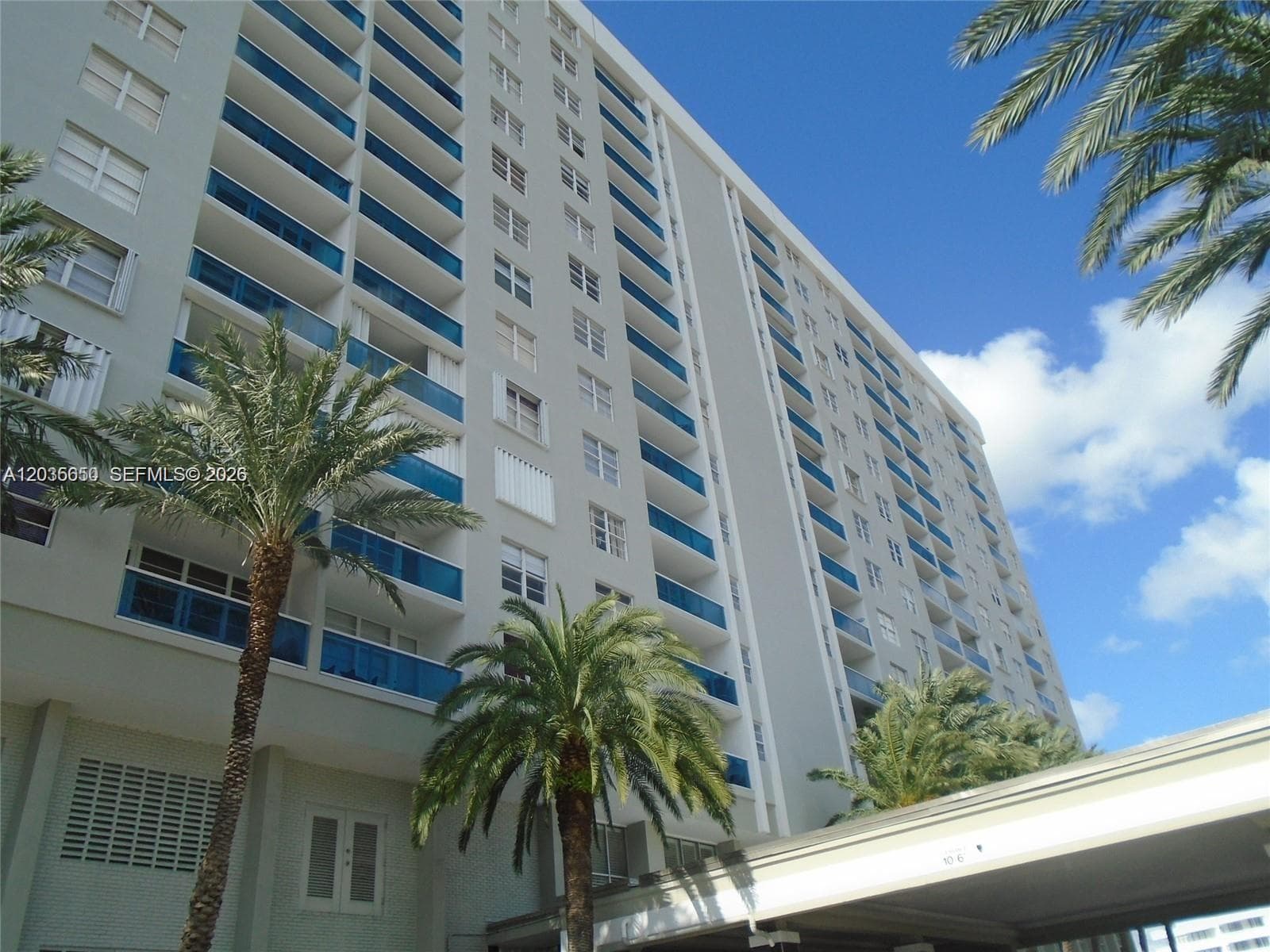 A12035650 — Miami Beach